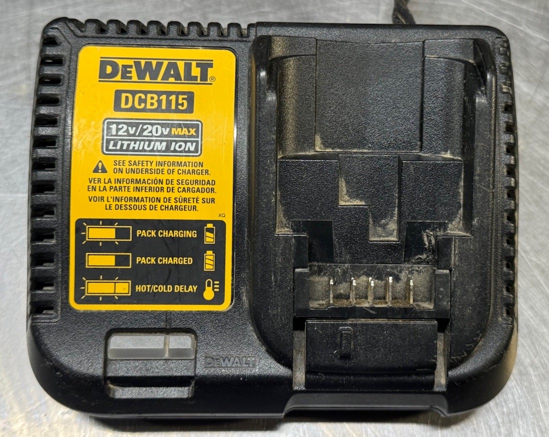 DEWALT DCB115 12V/20V MAX Lithium-Ion Battery Charger, Black