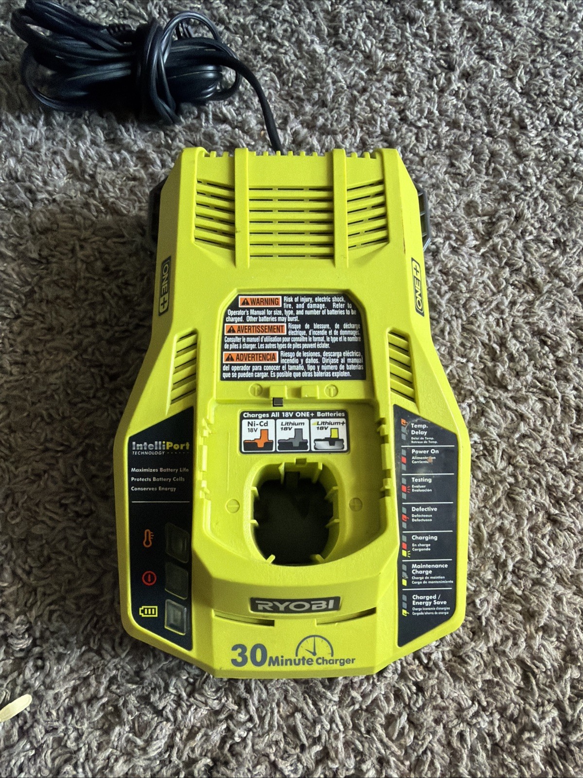 Ryobi P117 Battery Charger 18V Green ONE+ 30 Minute Fast Charge-TESTED & WORKS