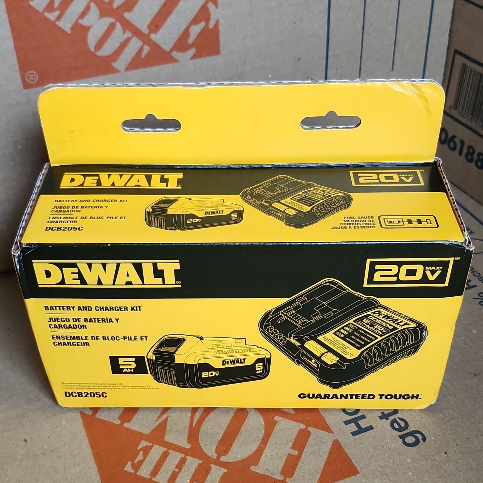 DEWALT 20V MAX Battery & Charger Kit DCB205C (1 Battery) Yellow