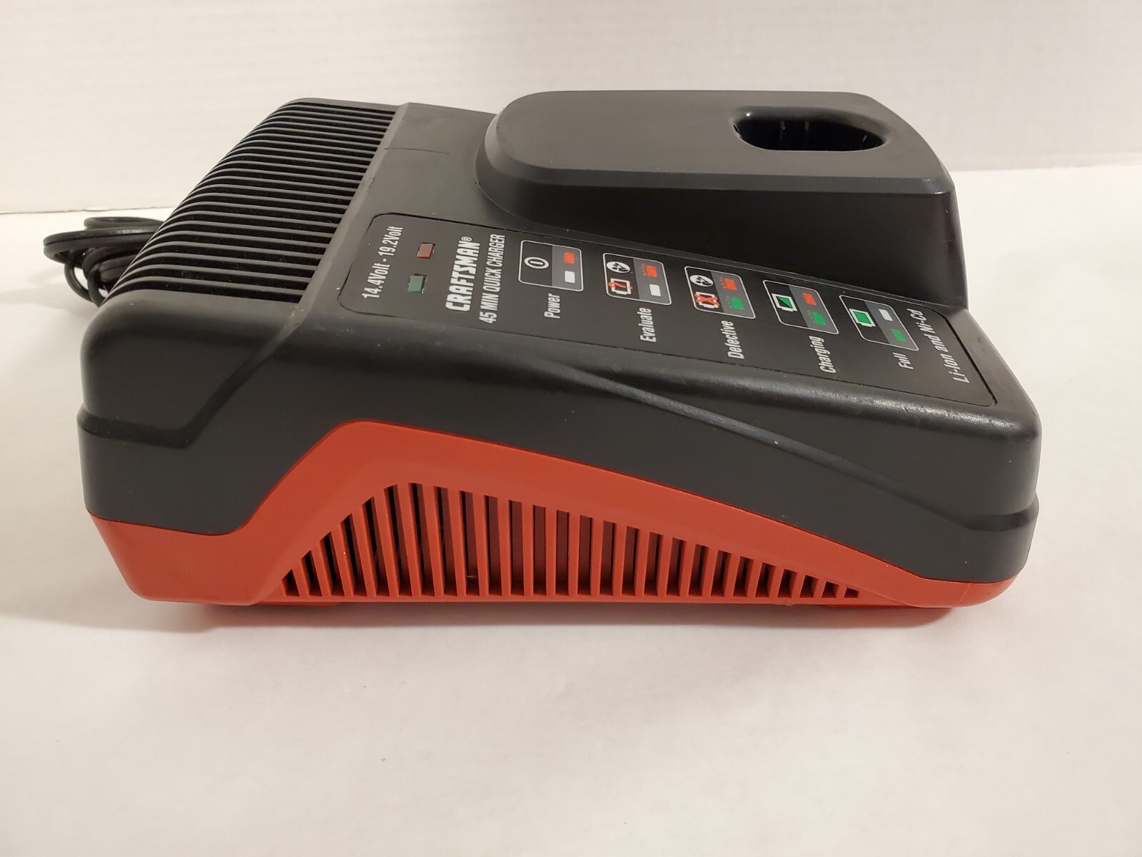 Craftsman 45 Minute Quick Charger 315.259260 w/ 19.2v Die Hard battery TESTED