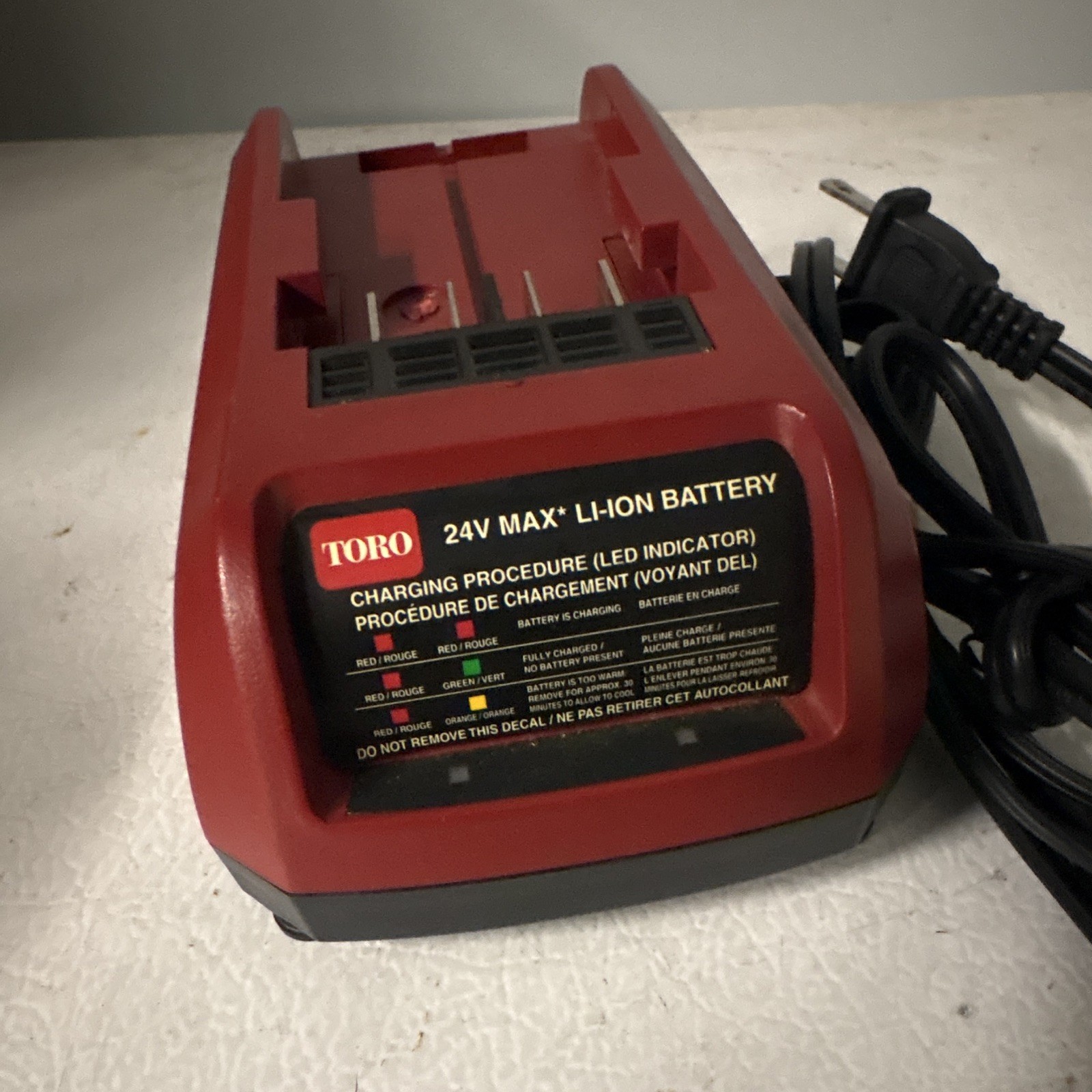 Toro 24V Max Li-Ion Battery Charger, Model/MPN 88503, Red, 1-Battery