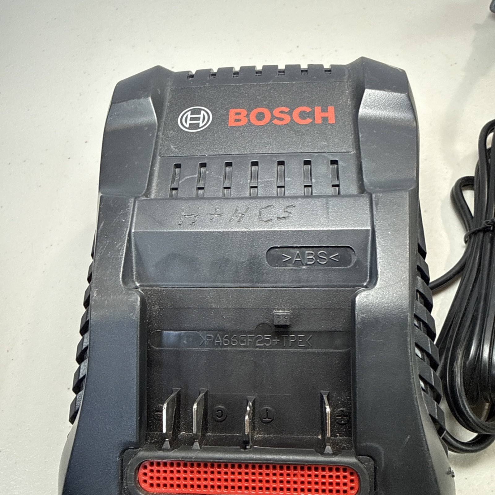 Bosch BC 1880 Battery Charger 14.4V-18V 8A | P/N 2 607 225 927