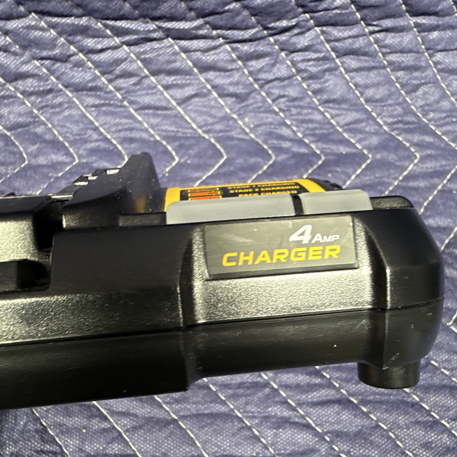 DEWALT DCB1104 Battery Charger Black 12V/20V MAX Lithium-Ion 4A 1-Battery