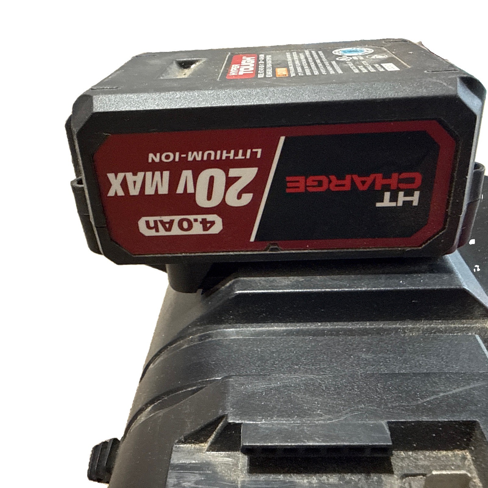 HYPER TOUGH HT21-401-003-13 DOUBLE BATTERY CHARGER One WITH BATTERIE