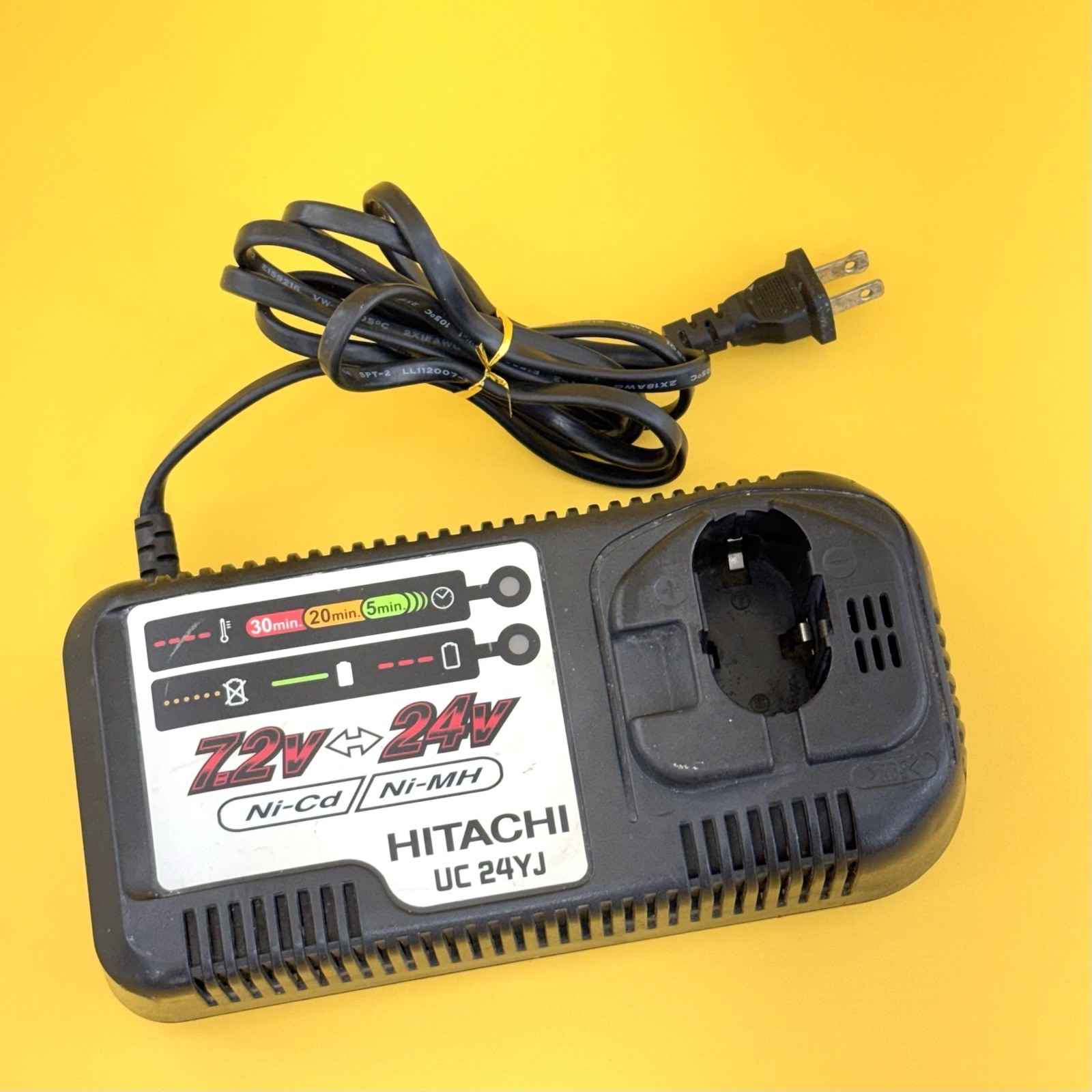 Genuine HITACHI UC24YJ 7.2V-24V NiCD/ NiMH BATTERY Rapid Charger, Tested!