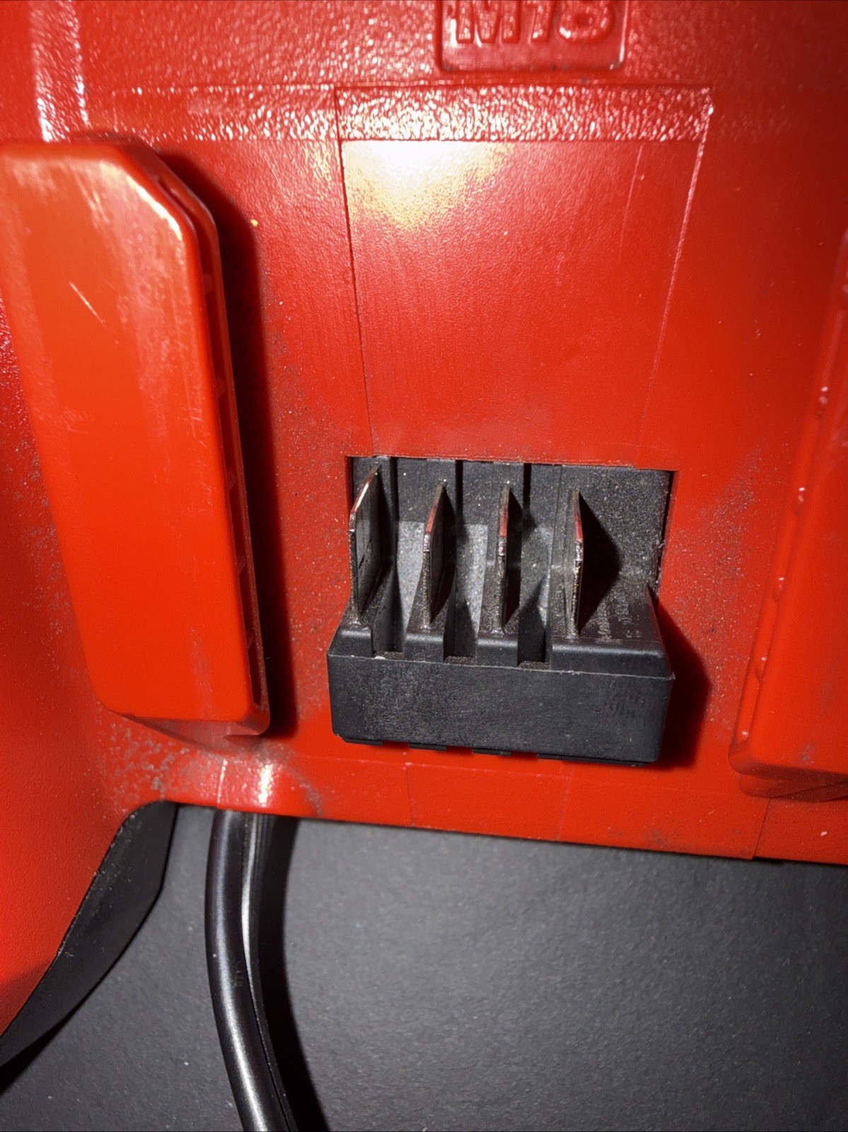 Milwaukee RAPID CHARGER M12 &M18 Model 48-59-1808. 2025 Date Code