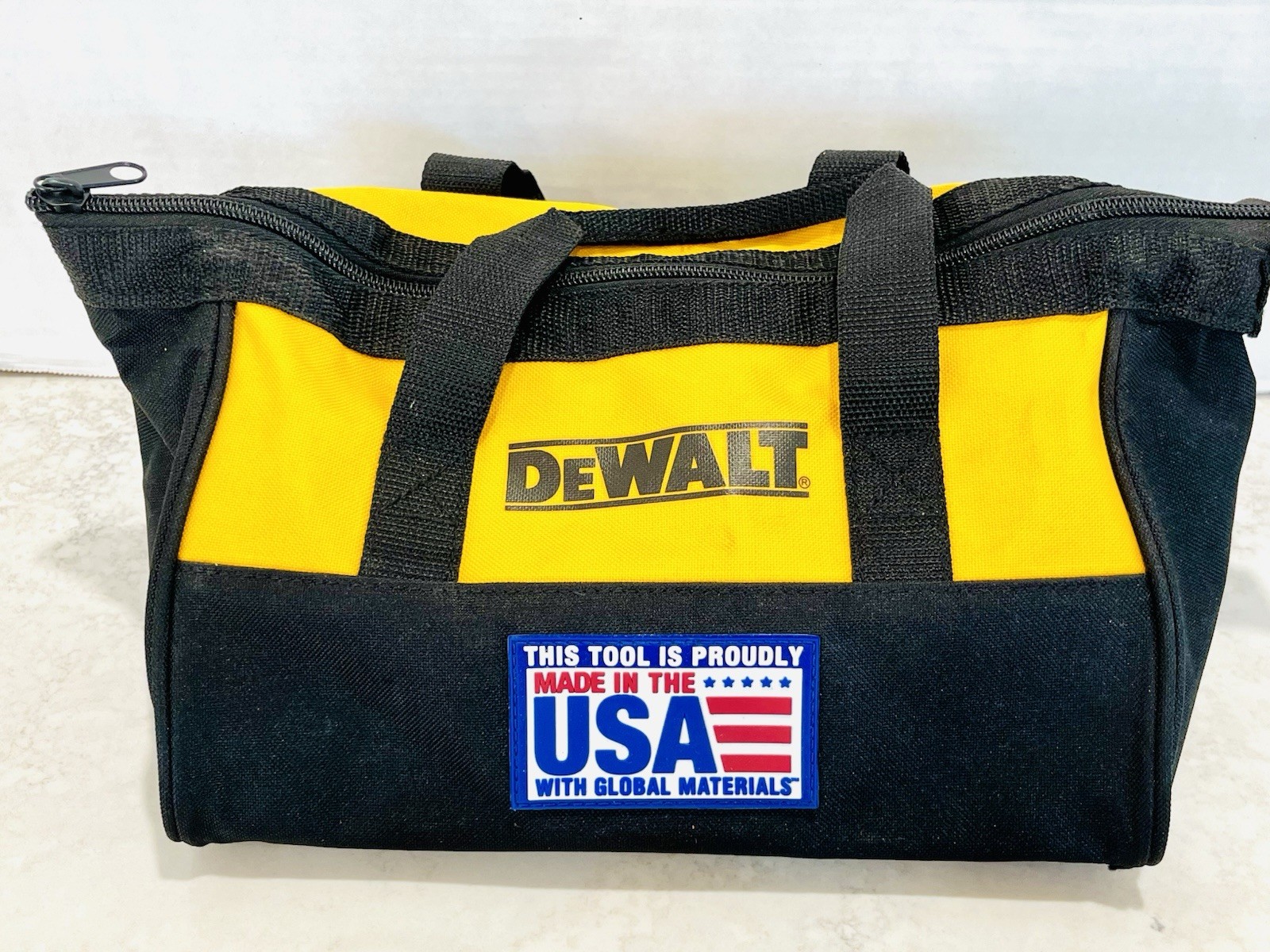 DEWALT 12V/20V MAX Lithium-Ion Battery Chargers (2-DCB112’s+1-DCB115)w/Carry Bag