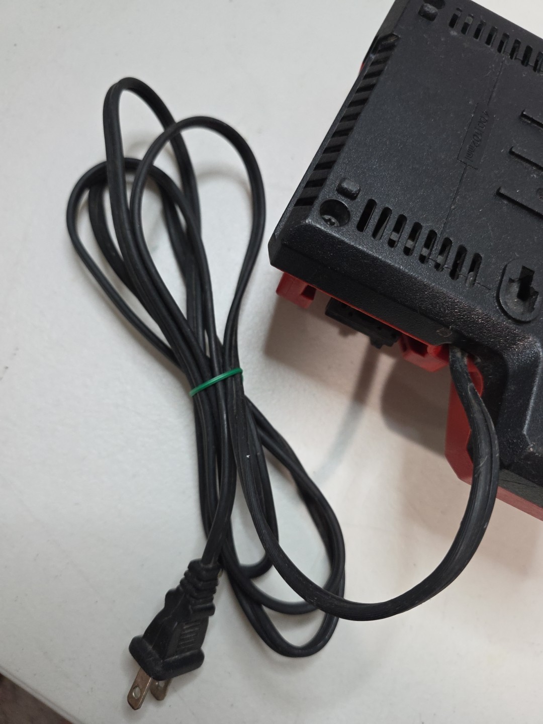 Genuine MILWAUKEE 48-59-1812 18V M12 / M18 LITHIUM ION CHARGER
