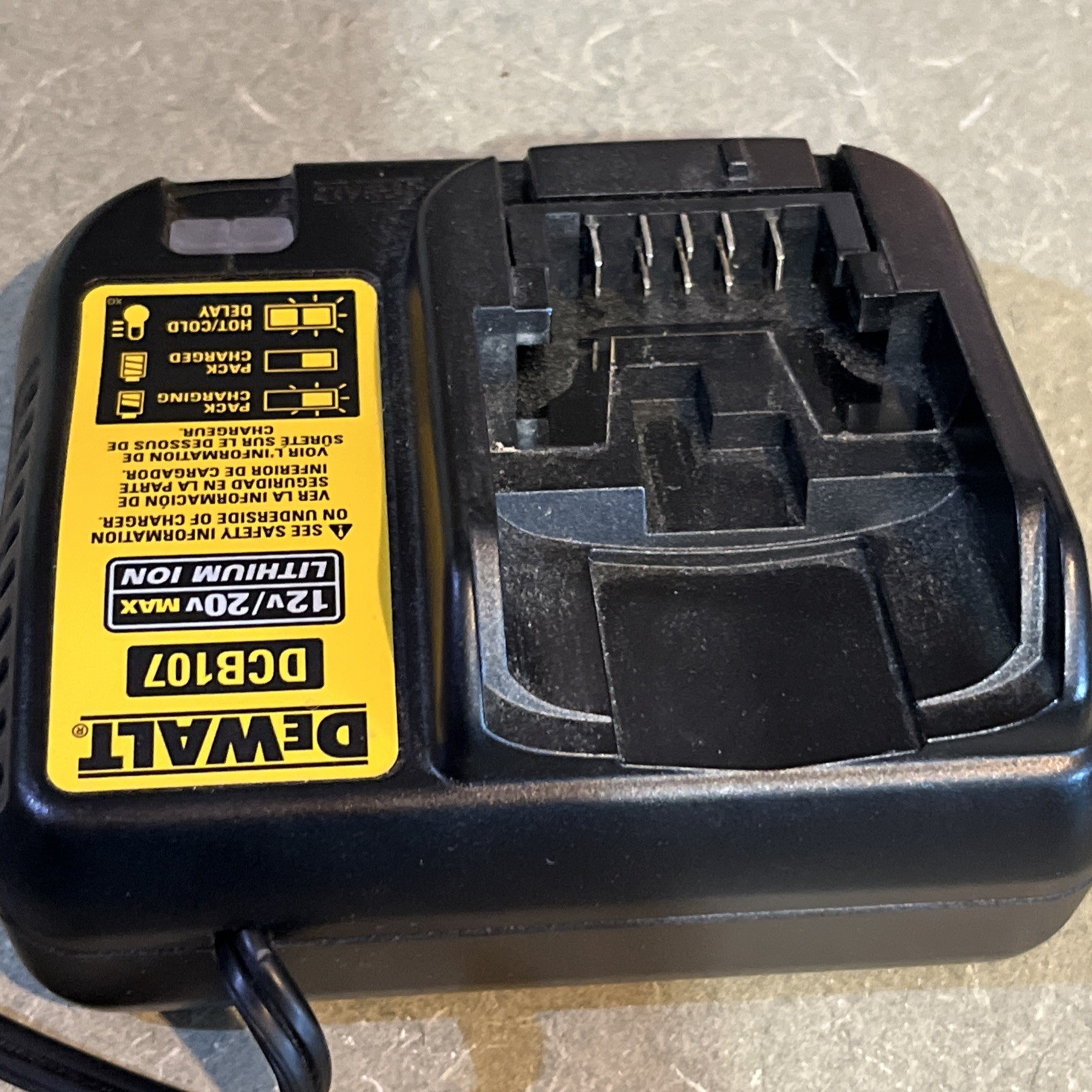 Genuine DeWalt DCB107 12 Volt & 20 Volt Max Lithium Ion Battery Charger
