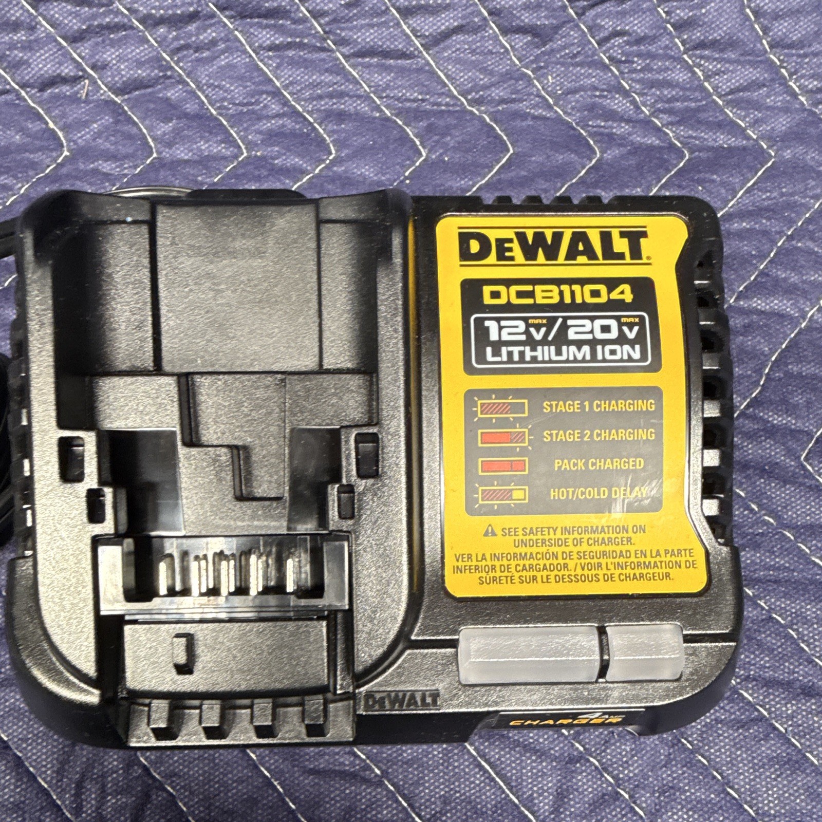 DEWALT DCB1104 Battery Charger Black 12V/20V MAX Lithium-Ion 4A 1-Battery