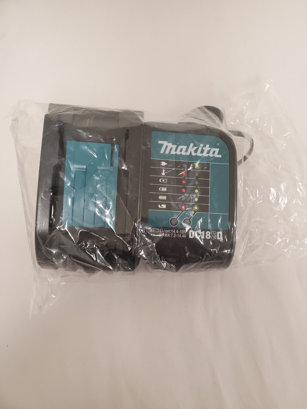 *New* Makita DC18SD 18-Volt Lithium-Ion Rapid Optimum Battery Charger
