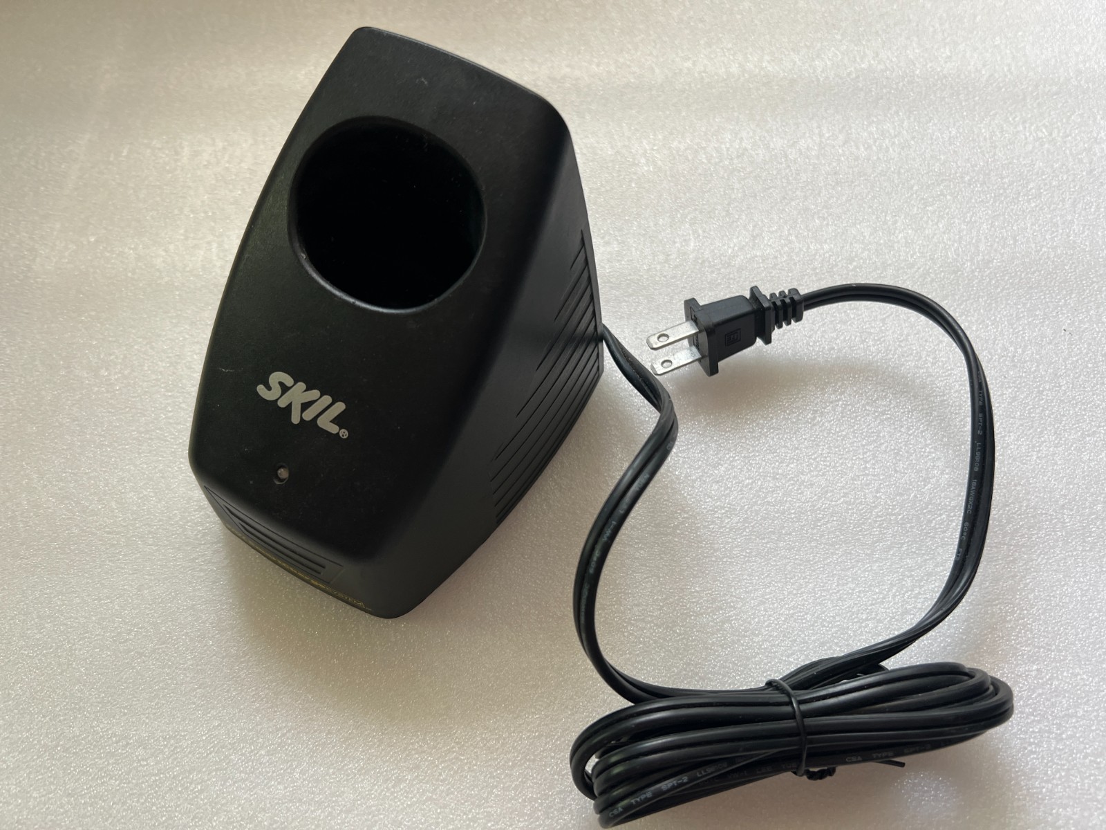 Skil LIC72 Smart Charge System Battery Charger for 7.2V Li-ion Battery