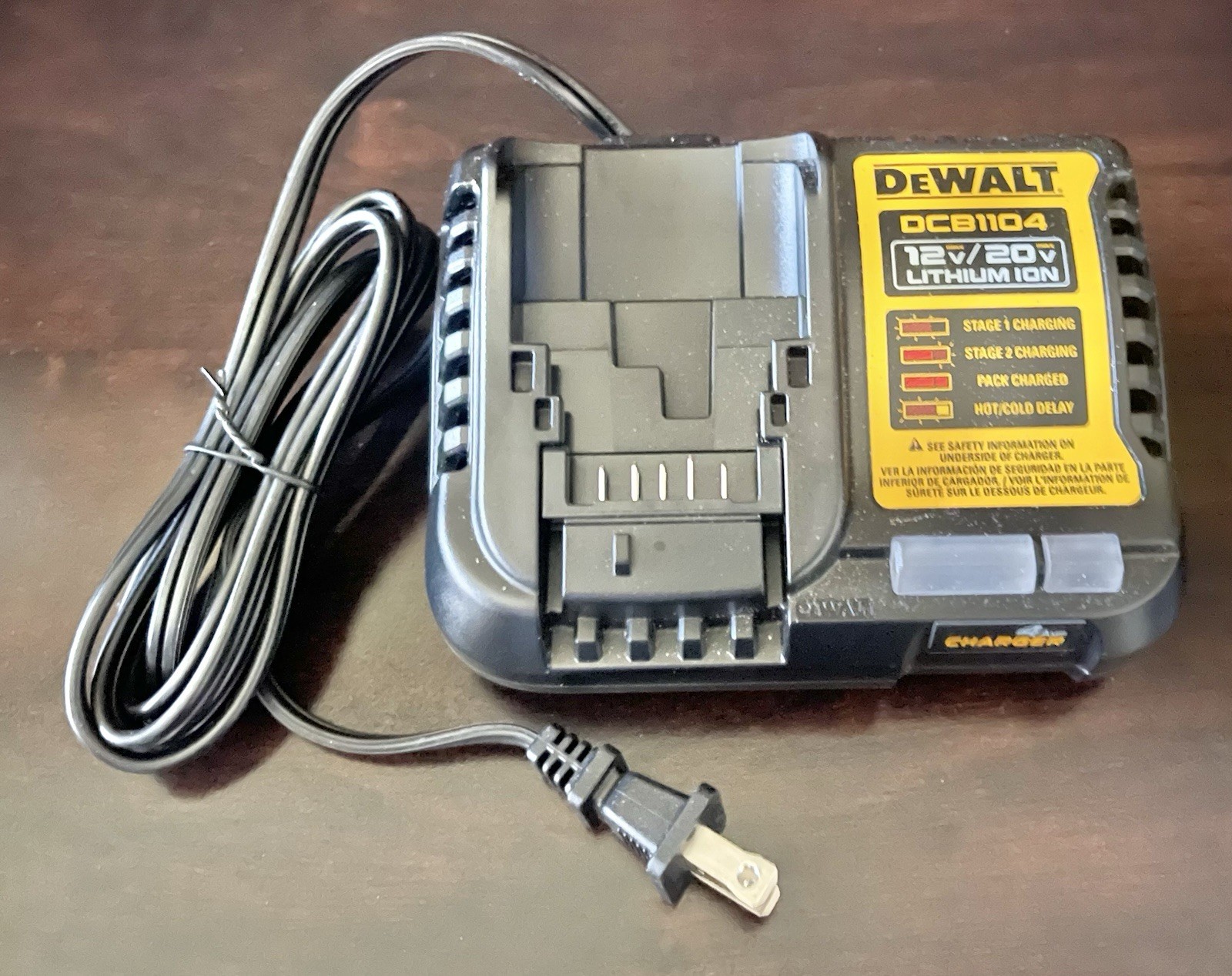 NOS Dewalt DCB1104 12V/20V Lithium Ion Battery Charger Open Box