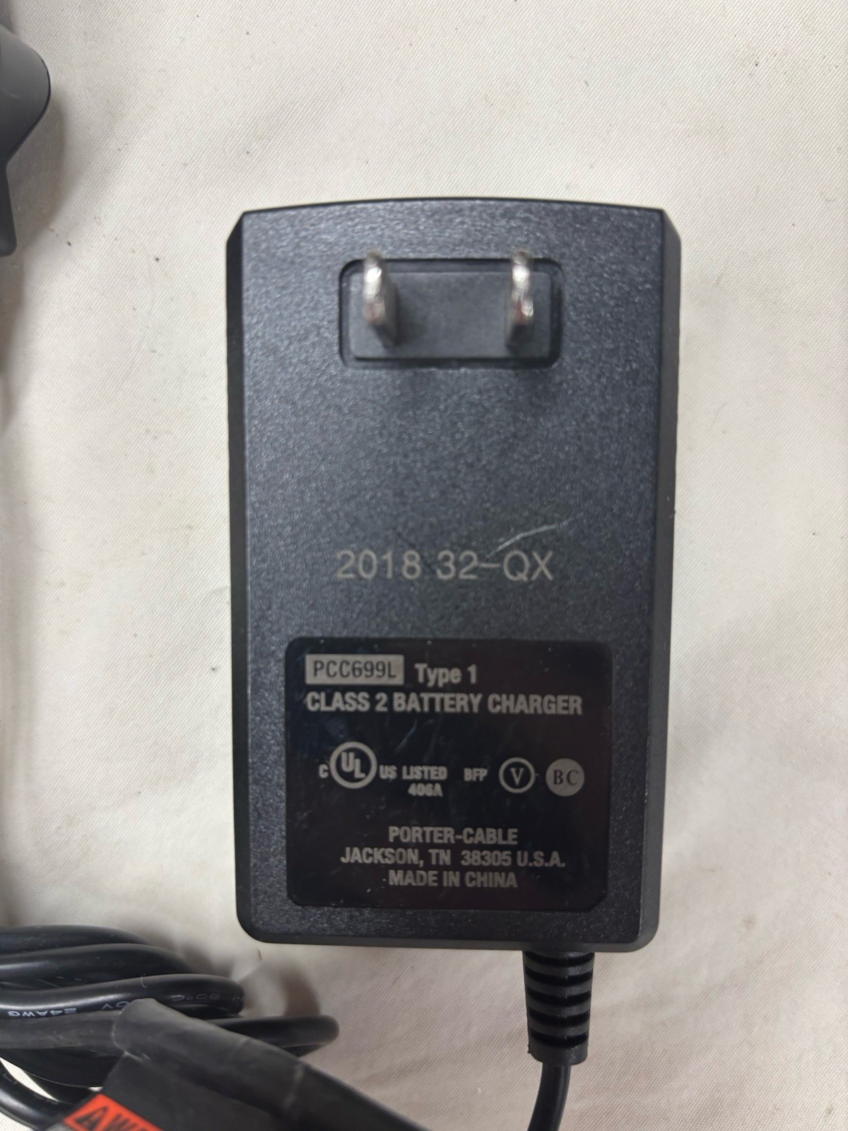 PORTER CABLE PCC699L 20V Max Lithium-Ion 20 Volt Battery Charger