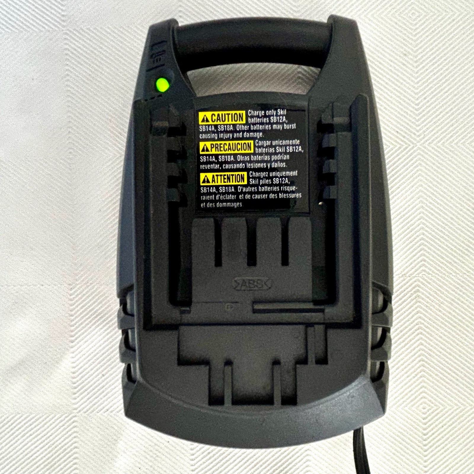 SKIL SC118 Battery Charger 9.6V-18V Smart Charge System Genuine OEM