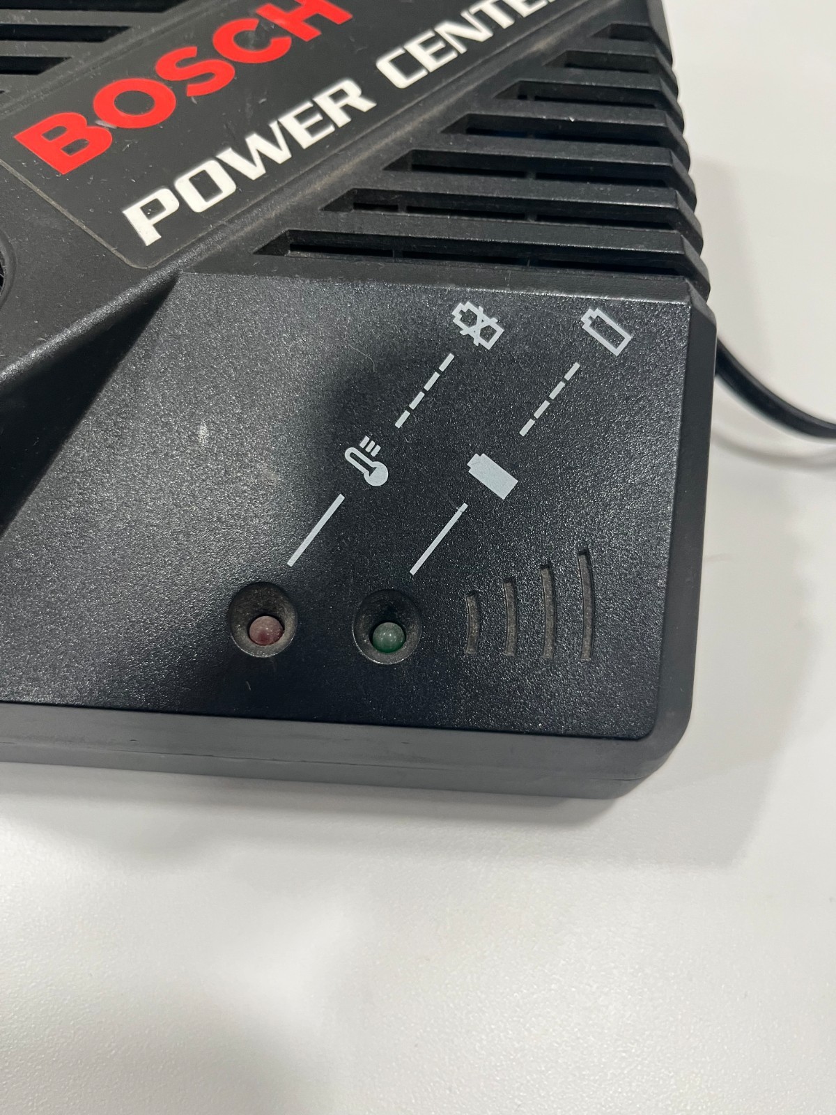 BOSCH BC016 POWER CENTER || BATTERY CHARGER