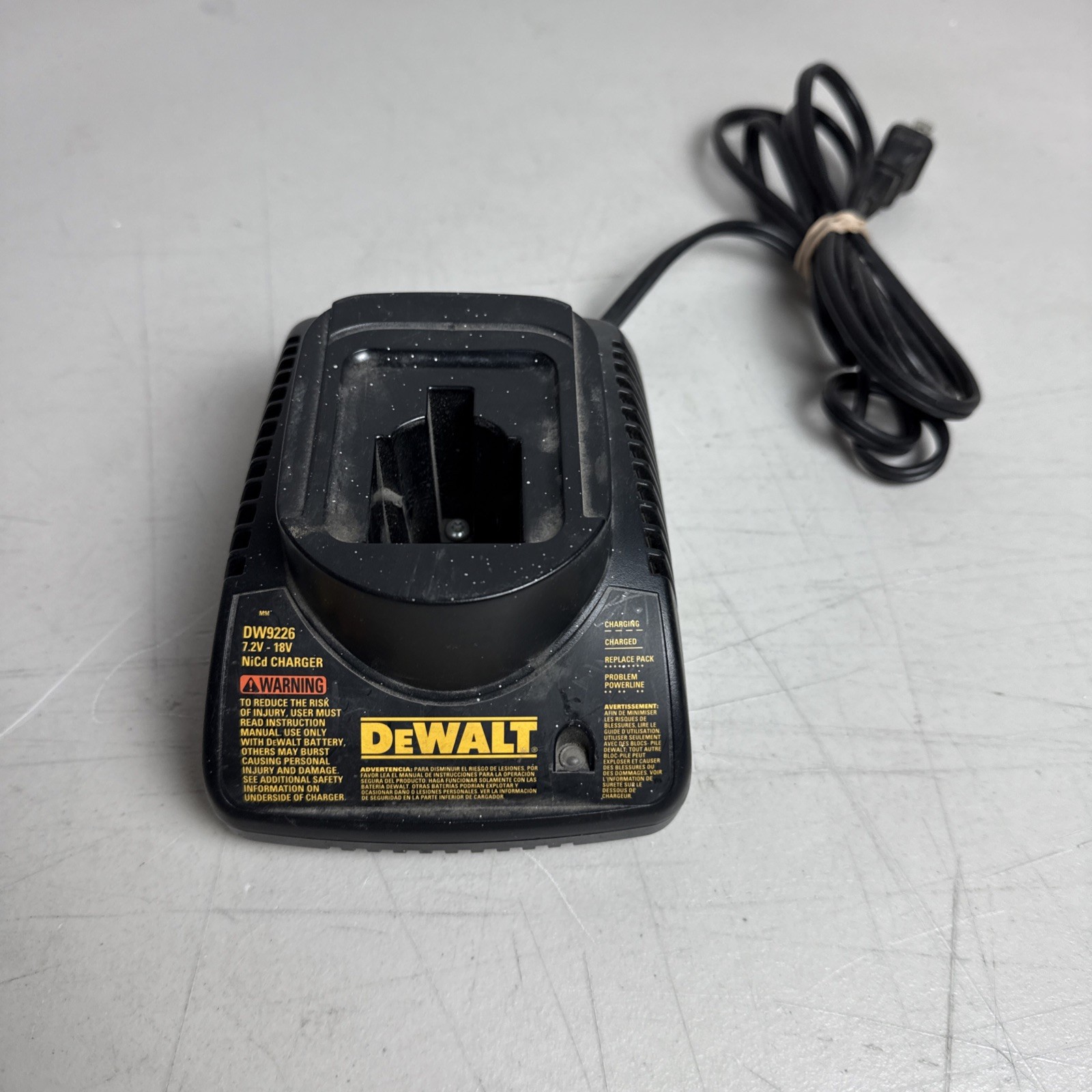DeWalt DW9226 7.2V–18V NiCd Battery Charger OEM Tested