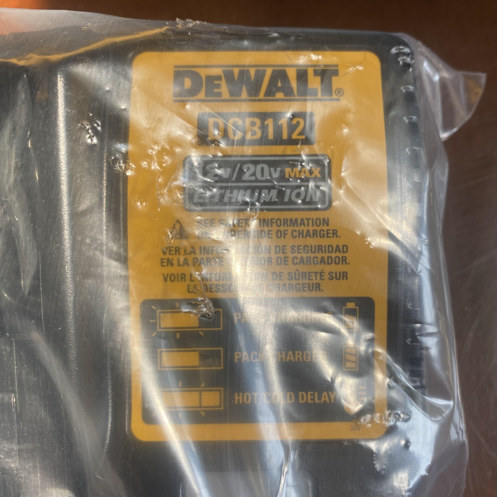 DEWALT Battery Charger 12V 20V MAX Lithium Ion With Tool Bag DCB112 Yellow