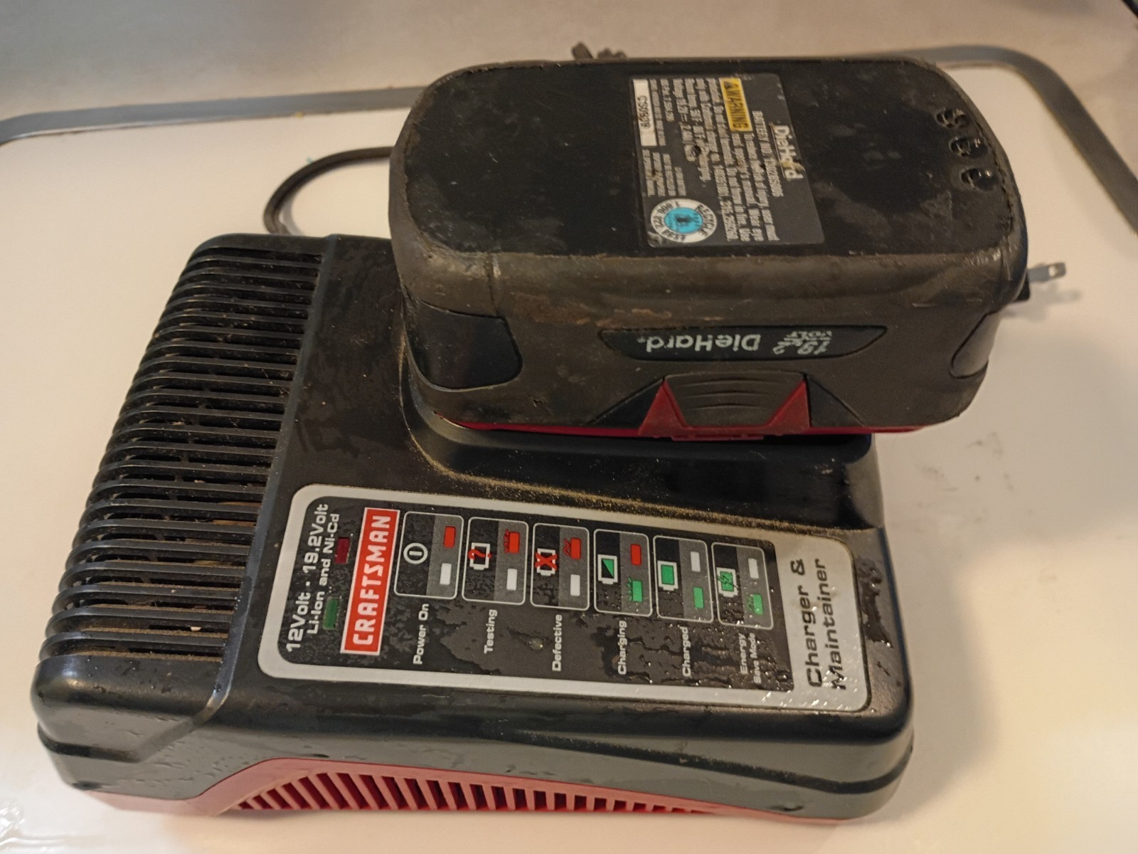 Craftsman Charger 315.CH2030 and included 19.2 Volt Diehard Battery Tested Works