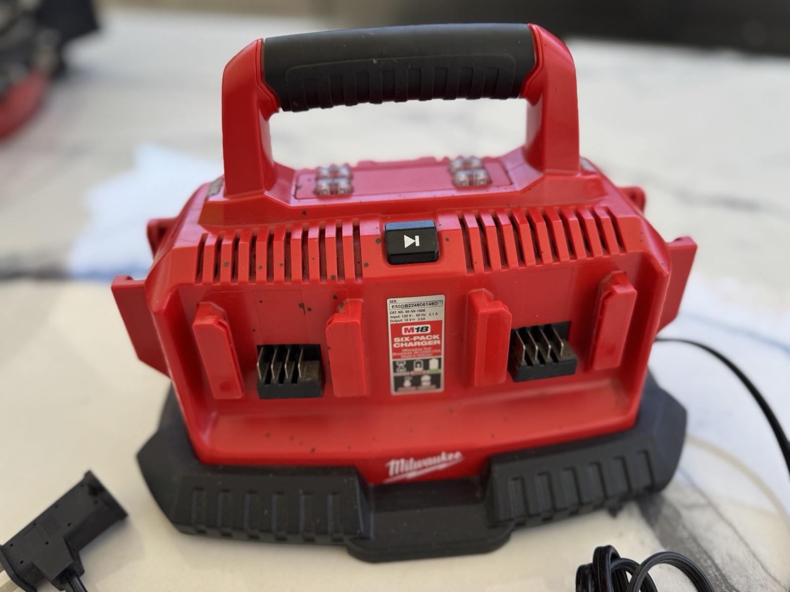 Milwaukee Tools 48-59-1806 M18 Lithium 6-Port Six Pack Battery Charger 18V