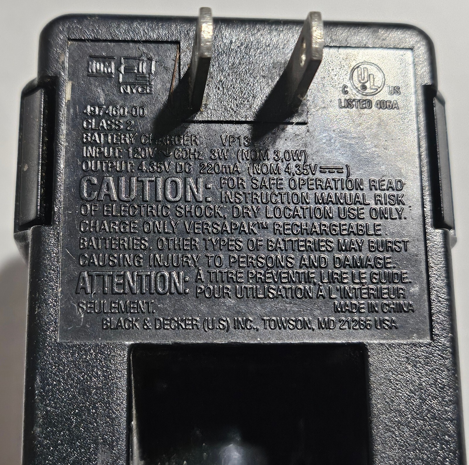 Black Decker VP131 VersaPak 497460-00 Battery Charger Single Port Plug Black