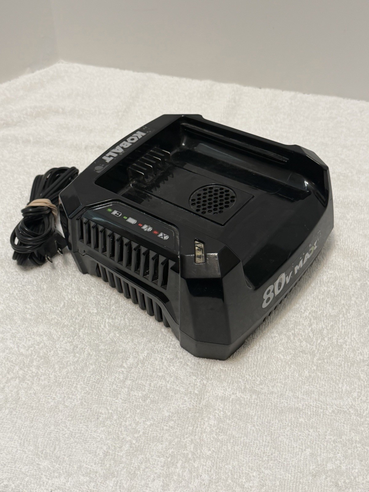 Kobalt KRC 30-06 80V MAX DC LITHIUM-ION RAPID BATTERY CHARGER