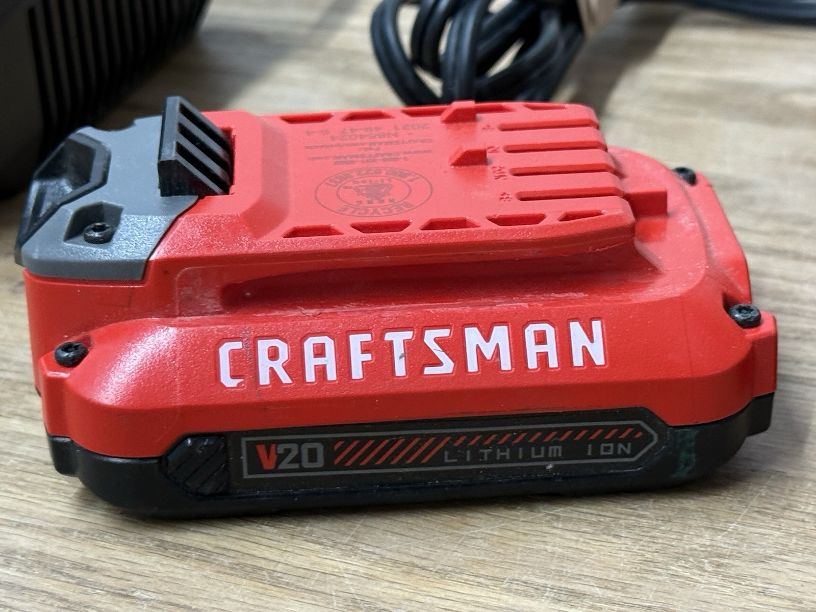 Craftsman Battery Charger 12V-20V CMCB102 and 2 20V Batteries CMCB101