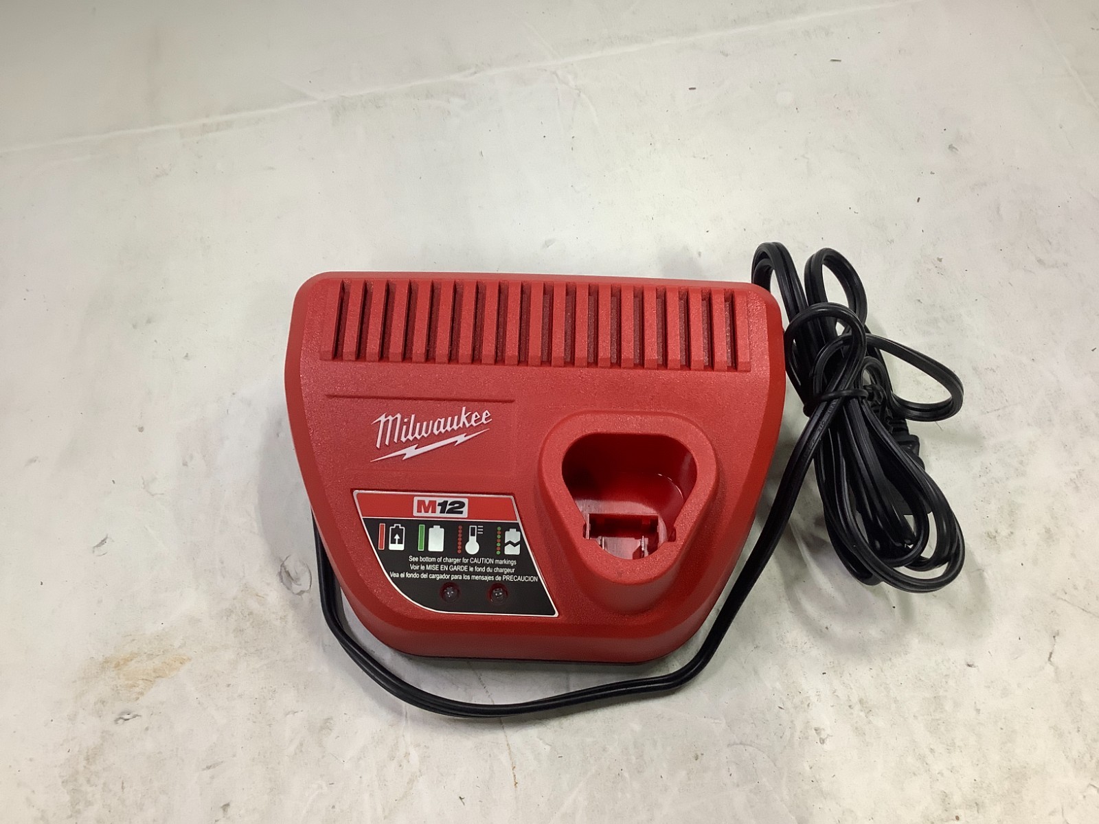 New Milwaukee 48-59-2401 M12 Li-Ion 12V Battery Charger 12 Volt