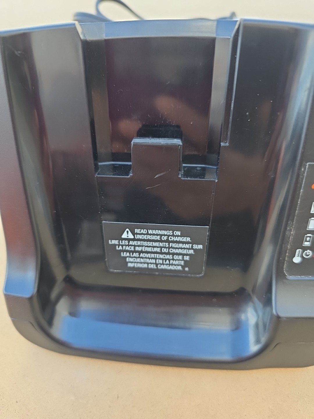 BLACK+DECKER 40V MAX* Battery Fast Charger (LCS40) lithium Ion New Open Box.