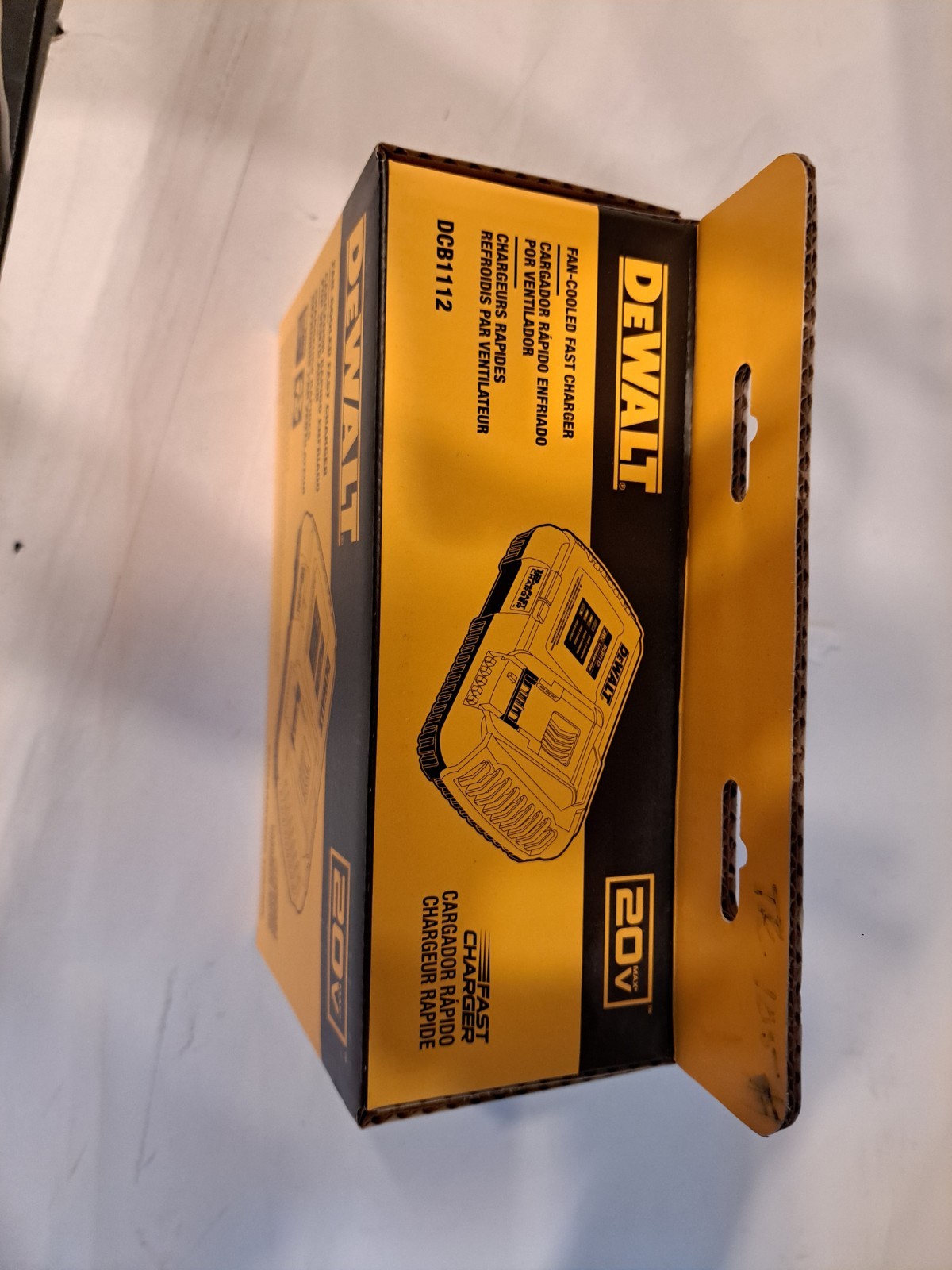 DEWALT DCB1112 12 Amp 20v Max Fast Charger