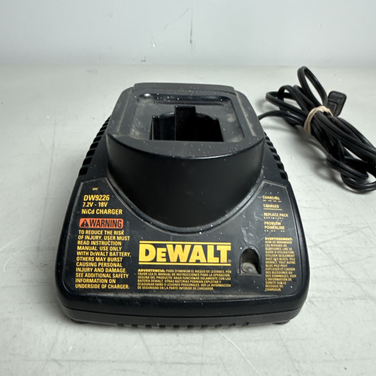 DeWalt DW9226 7.2V–18V NiCd Battery Charger OEM Tested