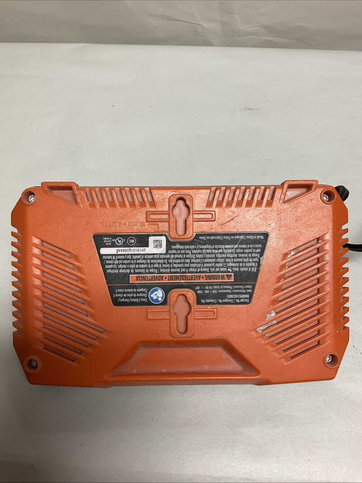Ridgid R8400935 9.6-18V Dual Chemistry Lithium Ion Battery Charger-Free S&H