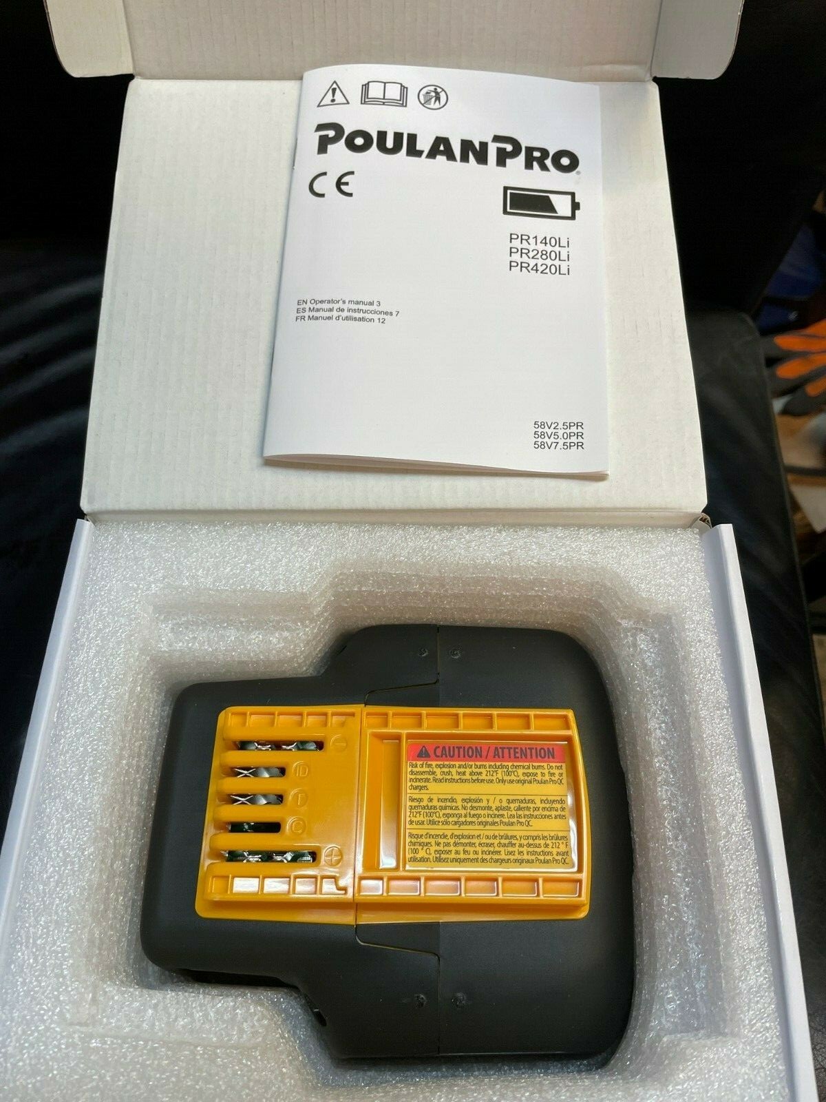 POULAN PRO PR140Li LITHIUM-ION BATTERY 58V 590923804 WITH CHARGER 590915101