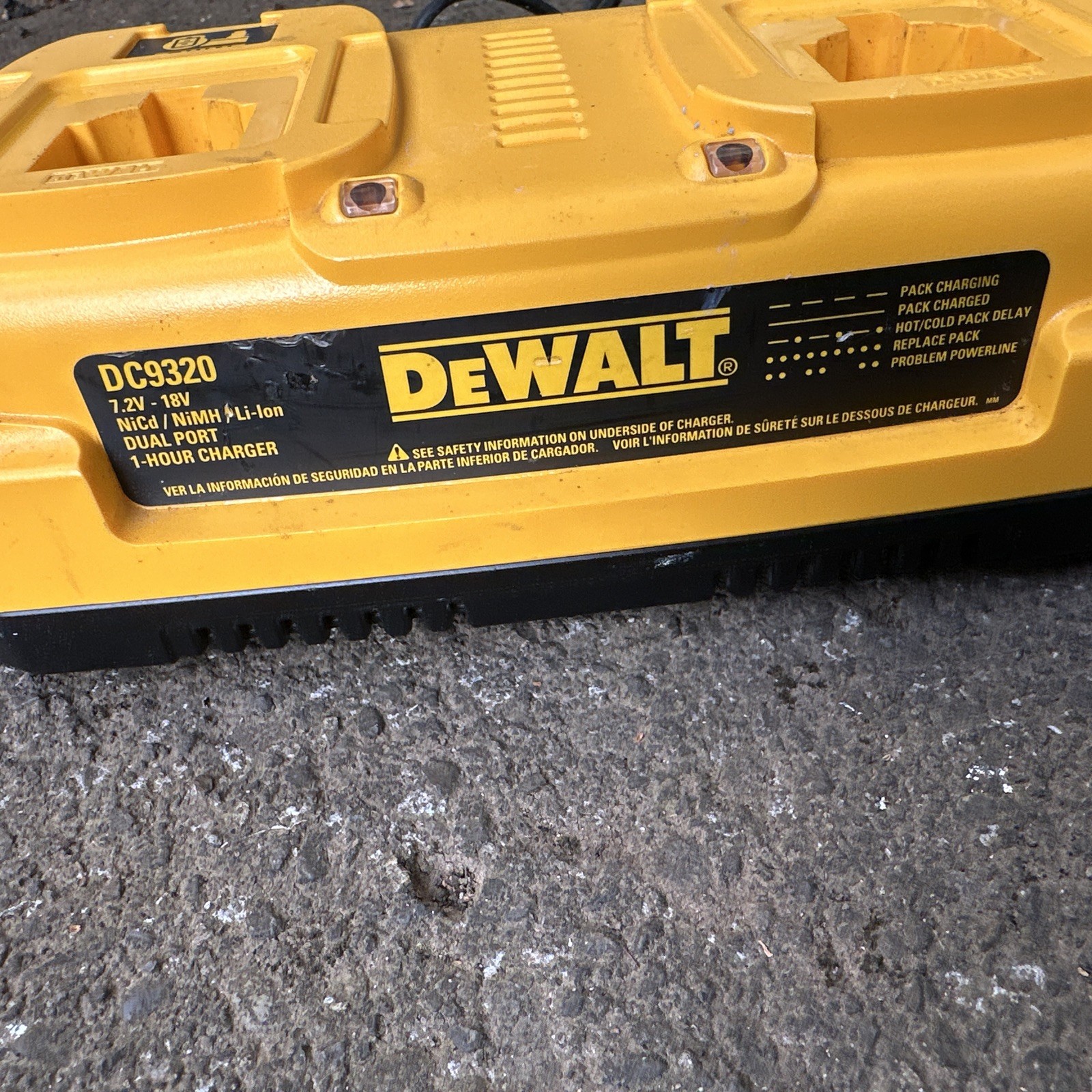 DeWalt DC9320 7.2-18V Dual Port Li-Ion/Ni-Cad/NiMH Battery Charger OEM – Tested