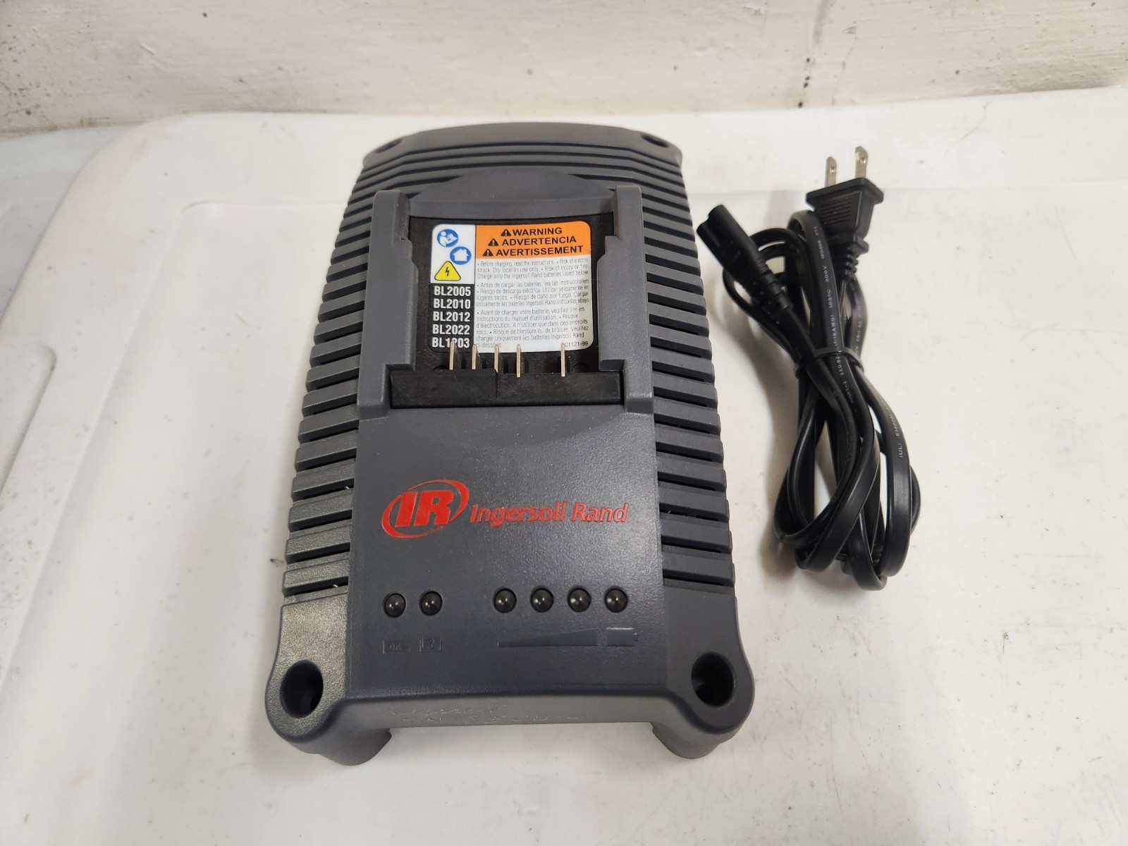Ingersoll Rand BC1121 12V/20V Lithium Ion Battery Charger IQV12 & IQV20 USB V20
