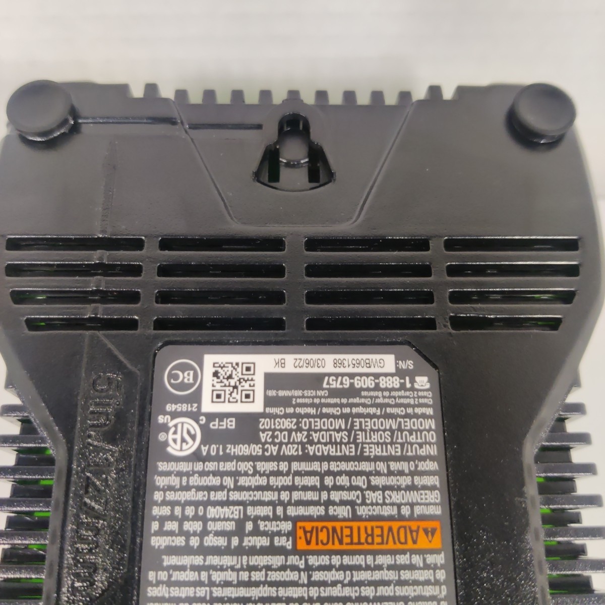 Greenworks 24V Lithium-Ion Rapid Battery Charger Model 2903102 ( Excellent )