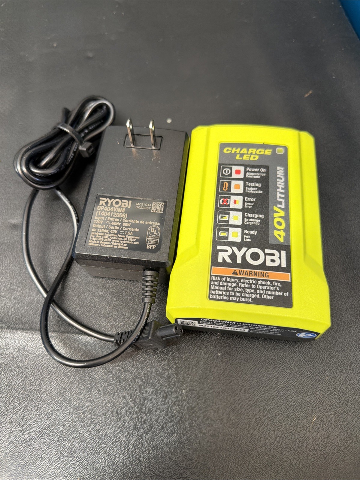 Ryobi OP404VNM 40V Lithium Ion Battery Charger In Good Condition