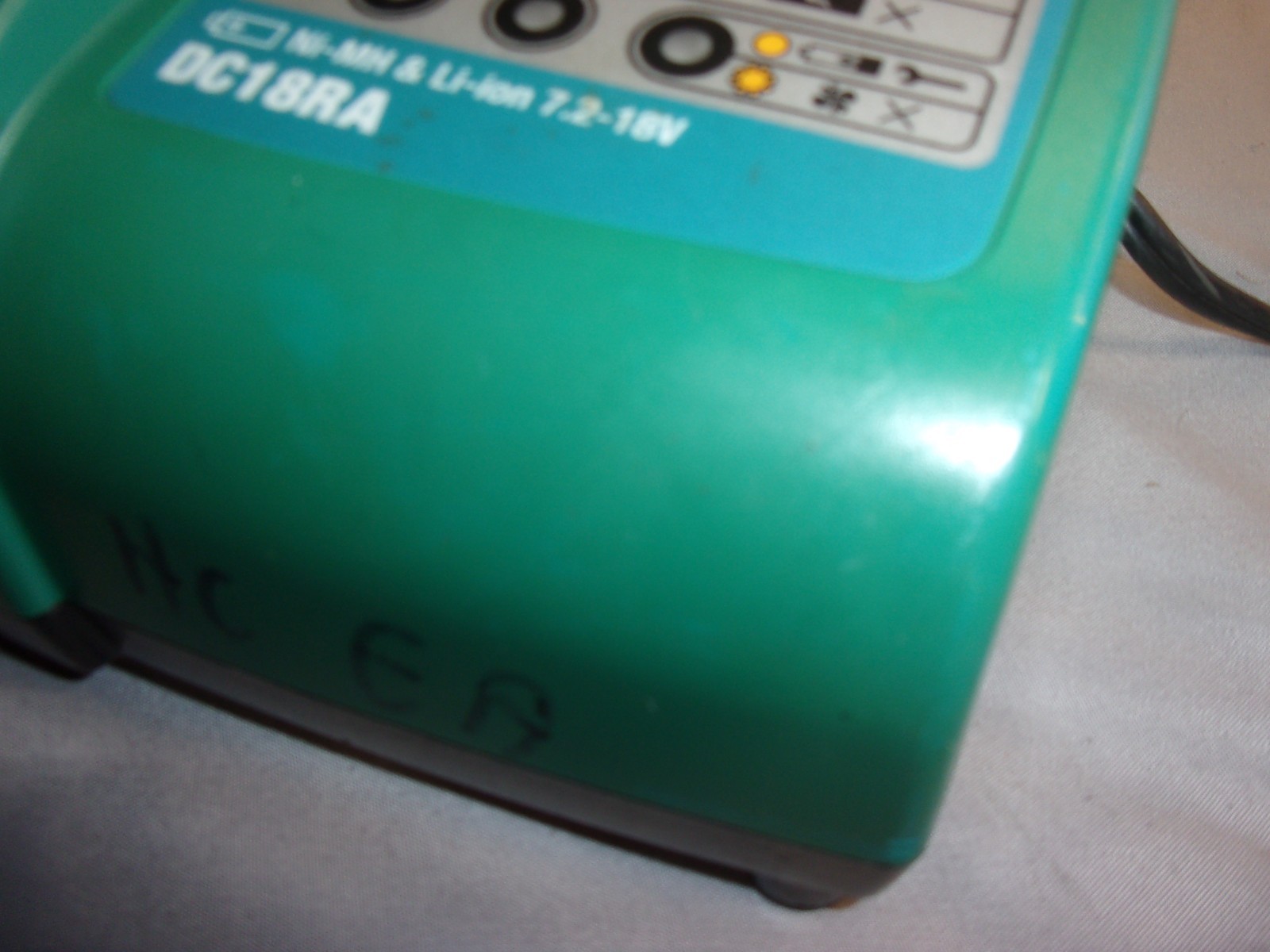 Tested, working Makita 18v battery charger- (DC18SC) Ni-MH & Li-ion 7.2-18V LXT