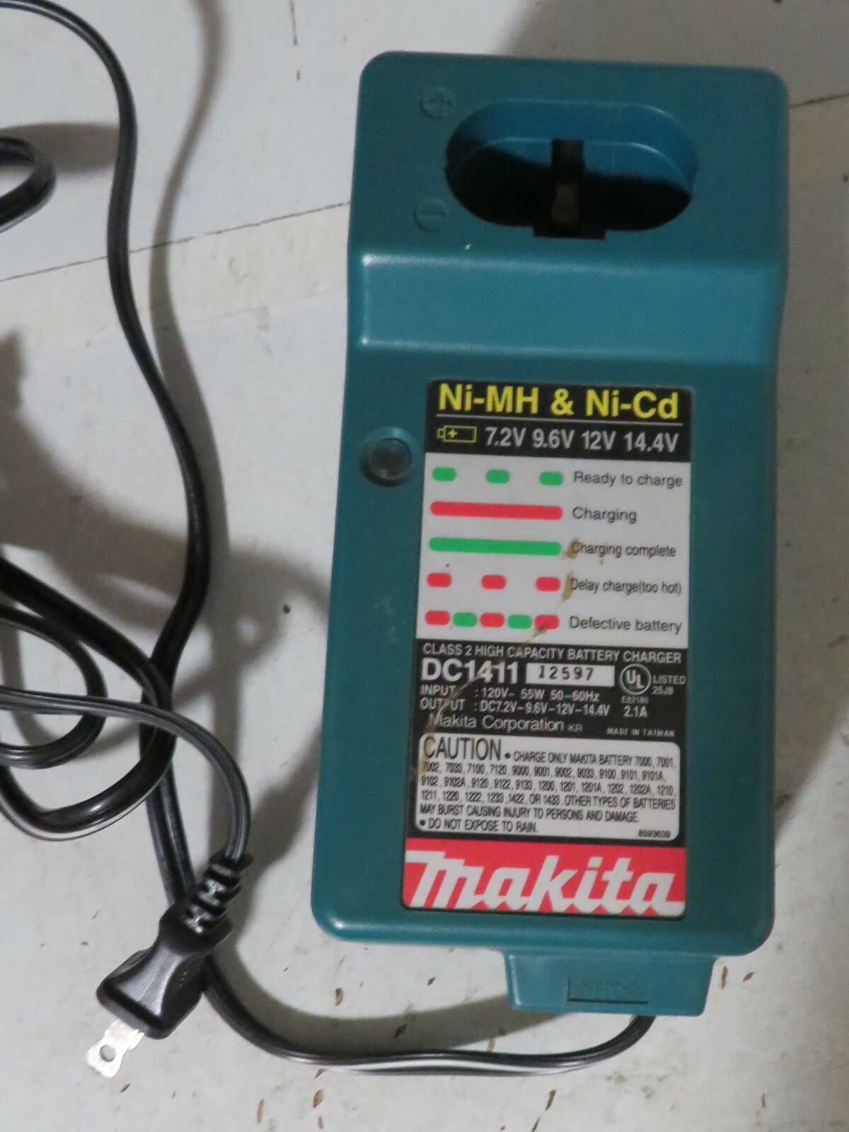 OEM MAKITA DC1411 Battery Charger 7.2V 9.6V 12V 14.4V Ni-MH Ni-Cd Tested Used
