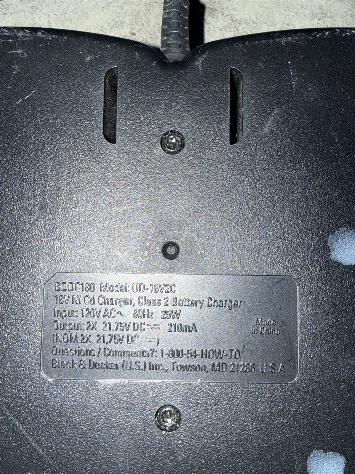 Black & Decker 18V Dual Battery Charger UD-18V2C Tested OEM