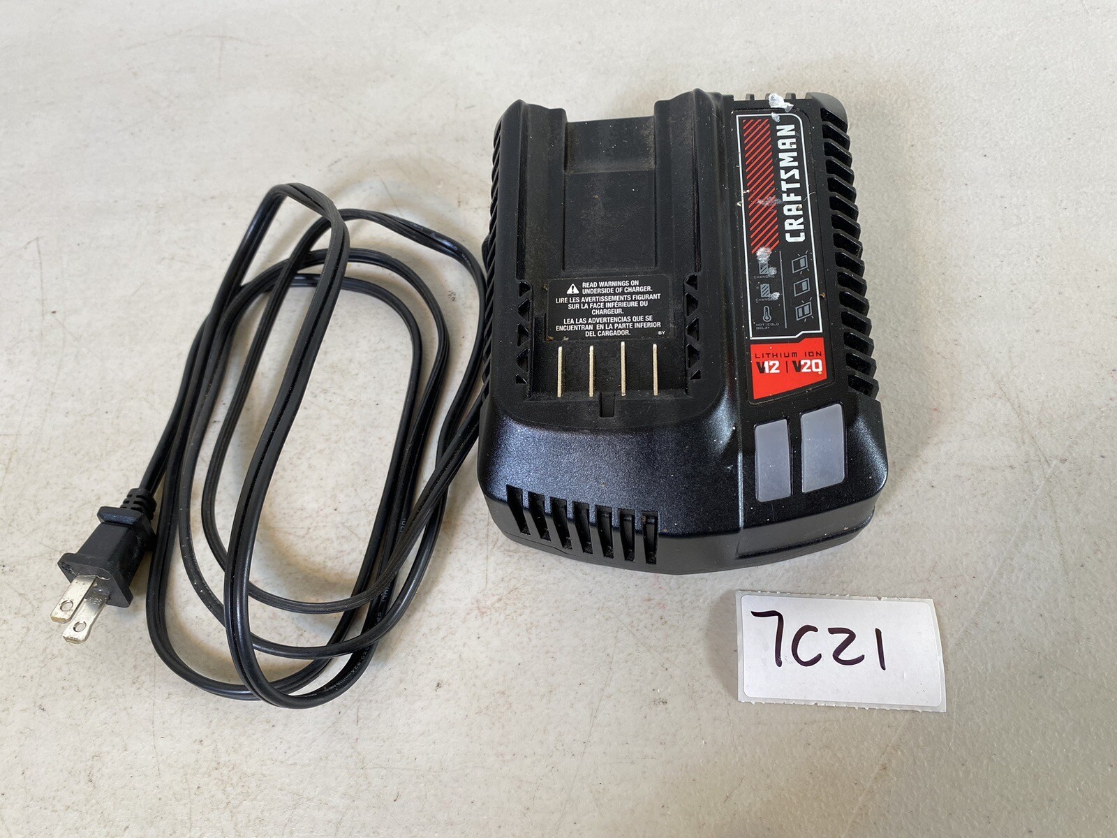 Craftsman No. cmcb102 Tool Battery Charger 12V-20V 7C21