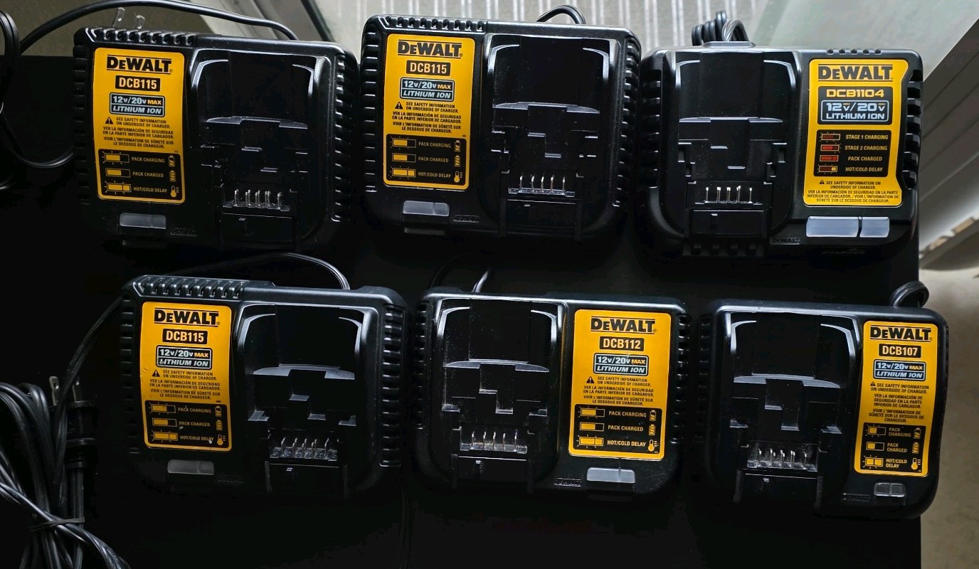 DEWALT Battery Charger 12v/20v. DCB115(X3)/DCB1104/DCB112/DCB107. Lot Of 6.