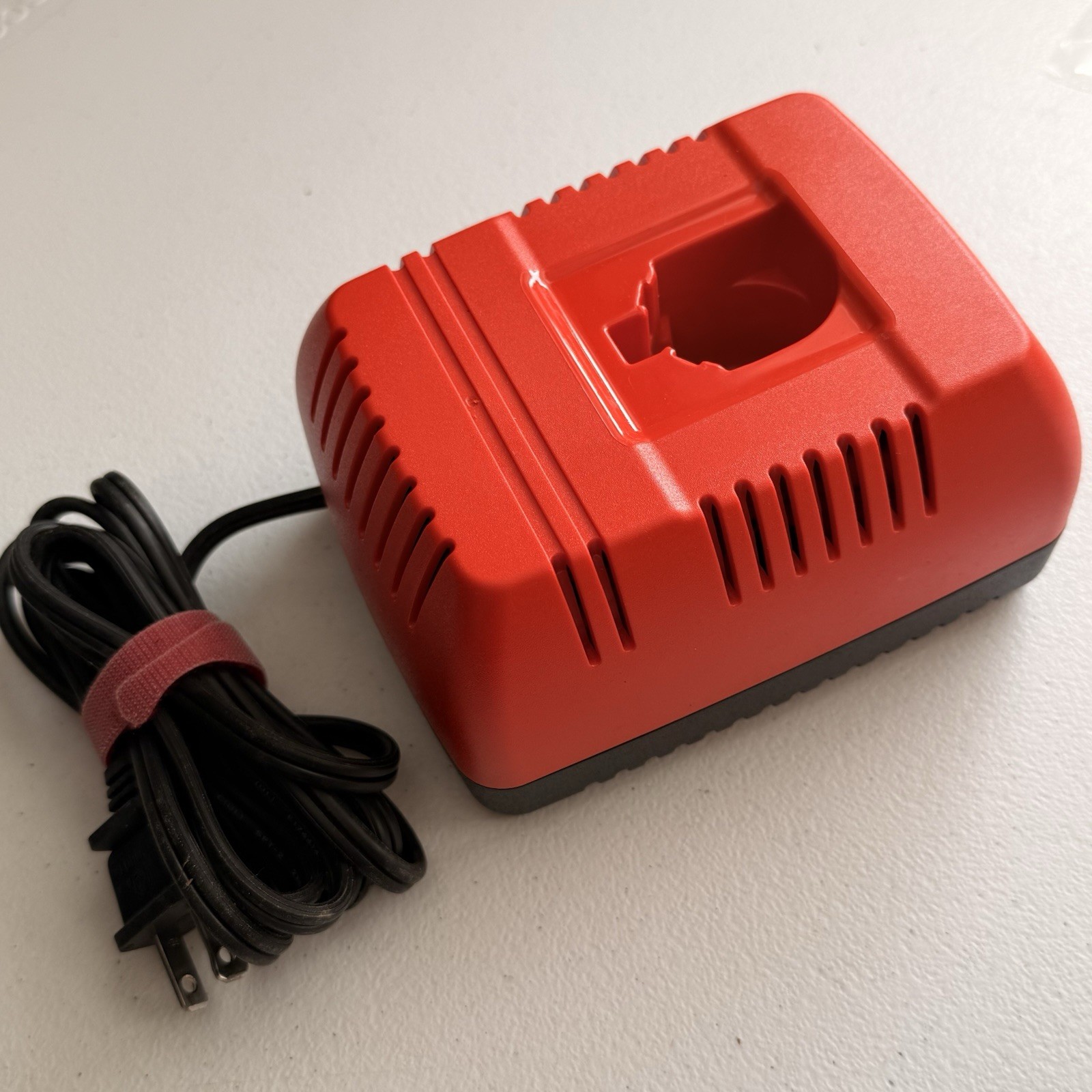 Black & Decker PS1MVC Multi-Voltage NiCd Battery Charger 8.4V up to 14.4V