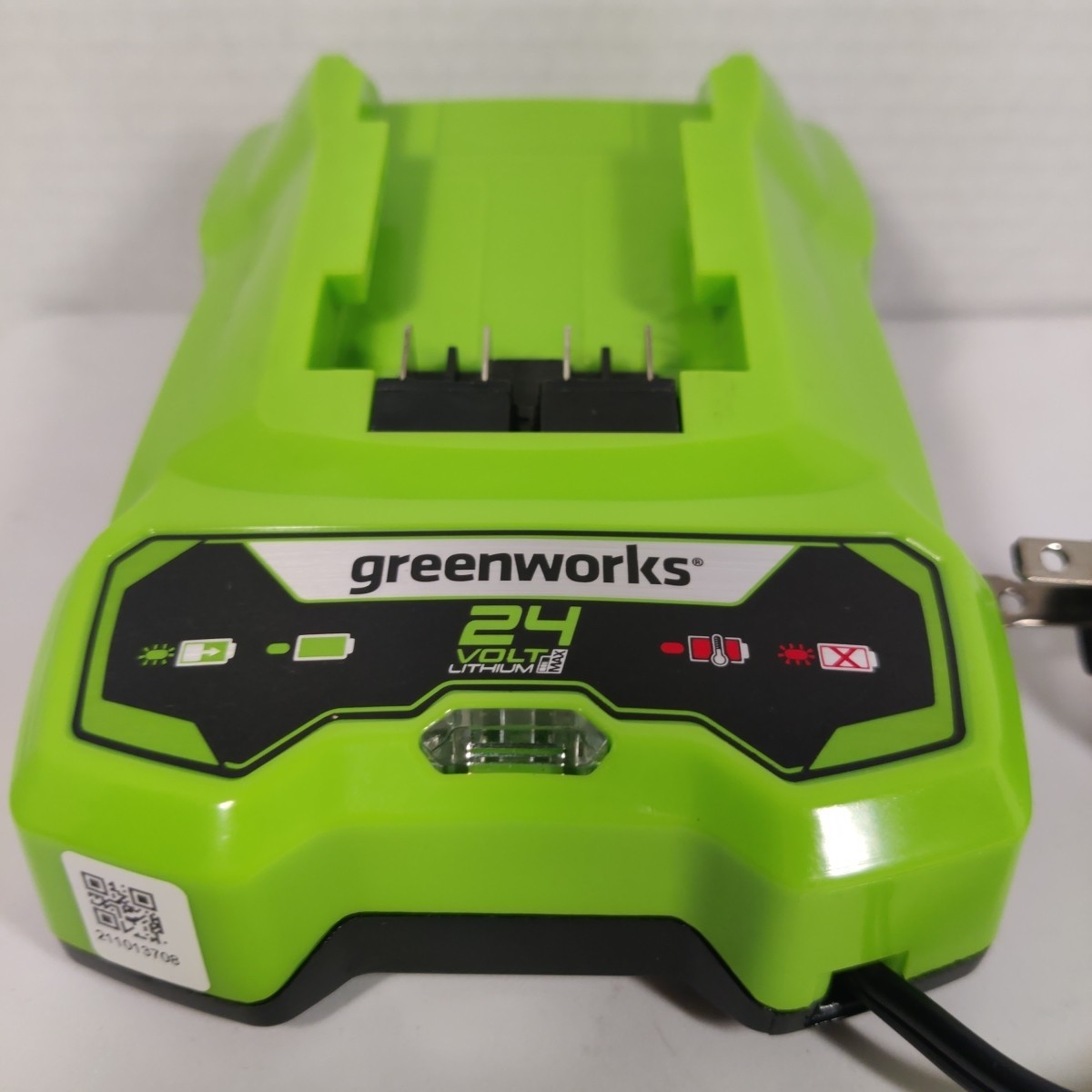 Greenworks 24V Lithium-Ion Rapid Battery Charger Model 2903102 ( Excellent )