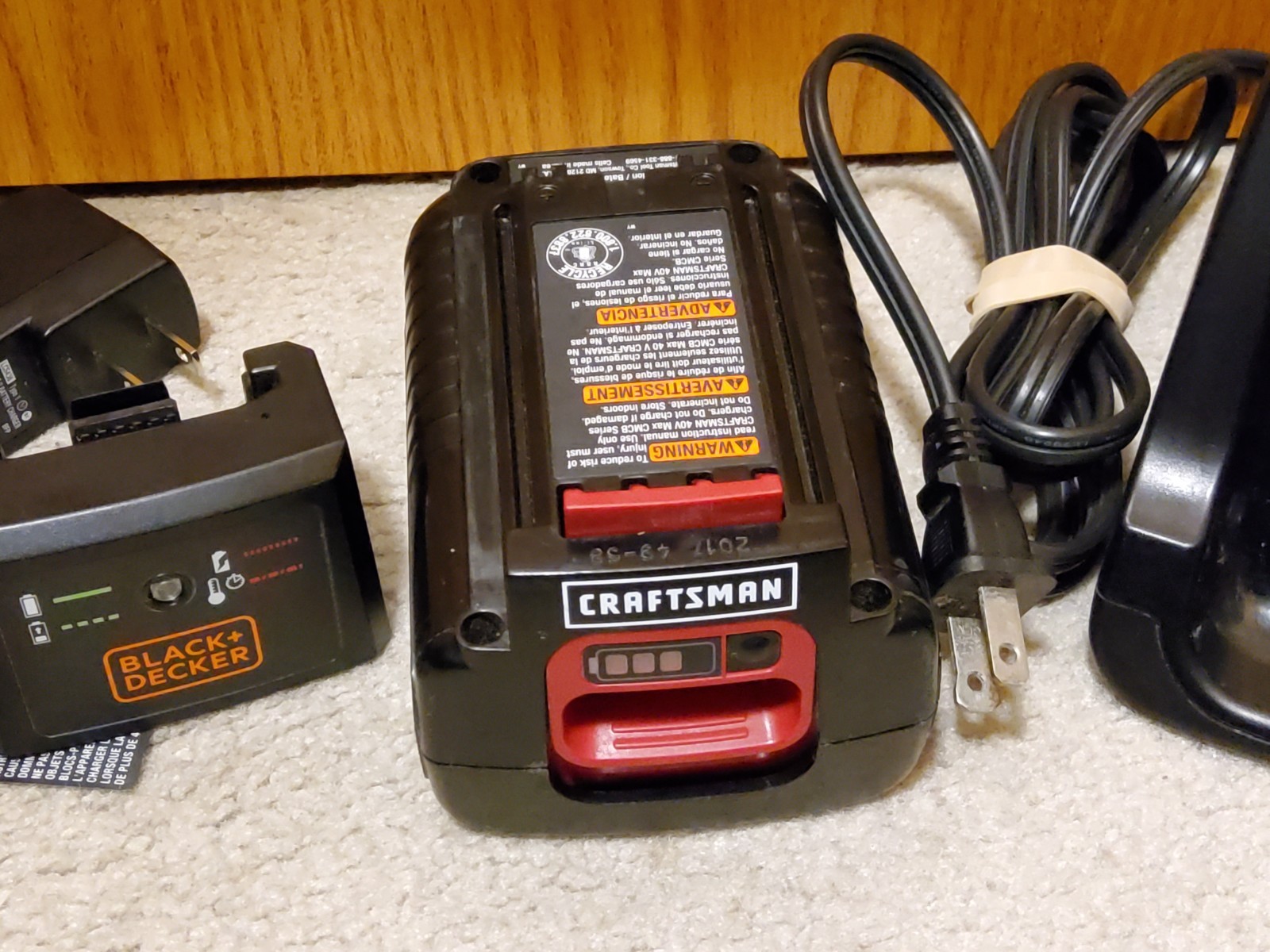 CRAFTSMAN 40V MAX Bundle Battery Chargers CMCB98024 New LCS436 + 2.5 Ah Battery