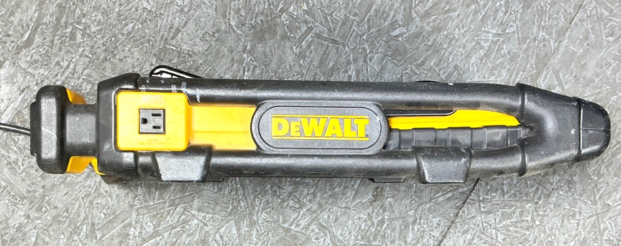 120V GFCI DEWALT DC022 Work 1 Fluorescent Light Charger, NSN 6230-01-573-9270