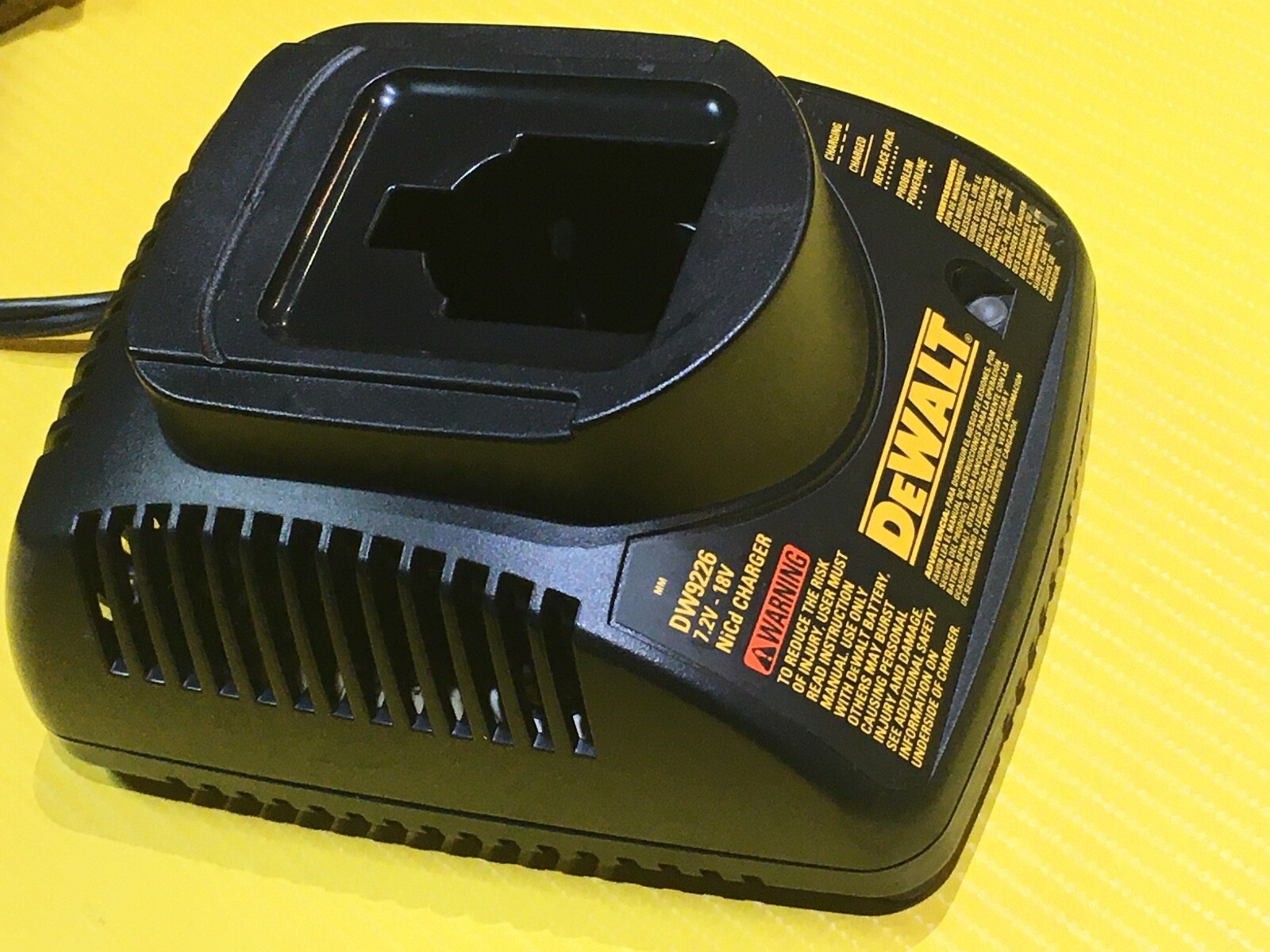 DeWALT DW9226 Ni-Cad Battery Charger 7.2v- 9.6v-12v-14.4v-18v Fit DW9108 DW9116