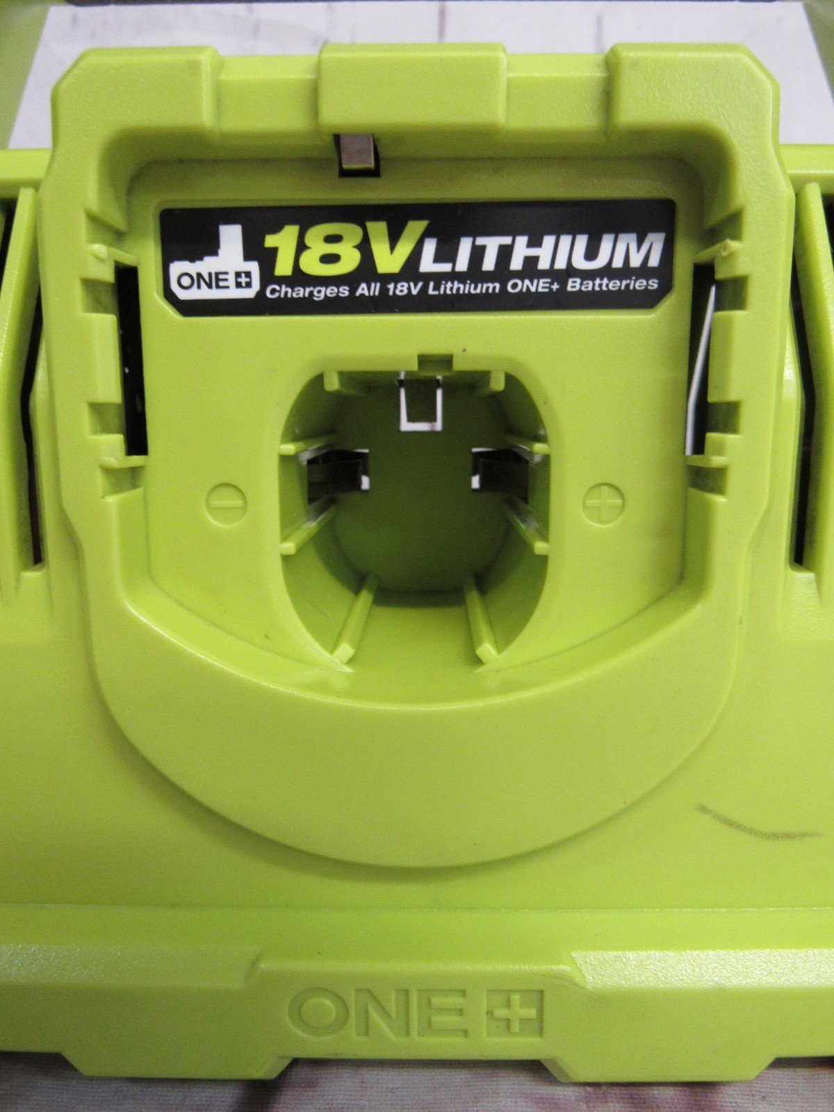 Ryobi PCG006 18V 18 Volt 6-Port Sequential Fast Rapid Battery Charger