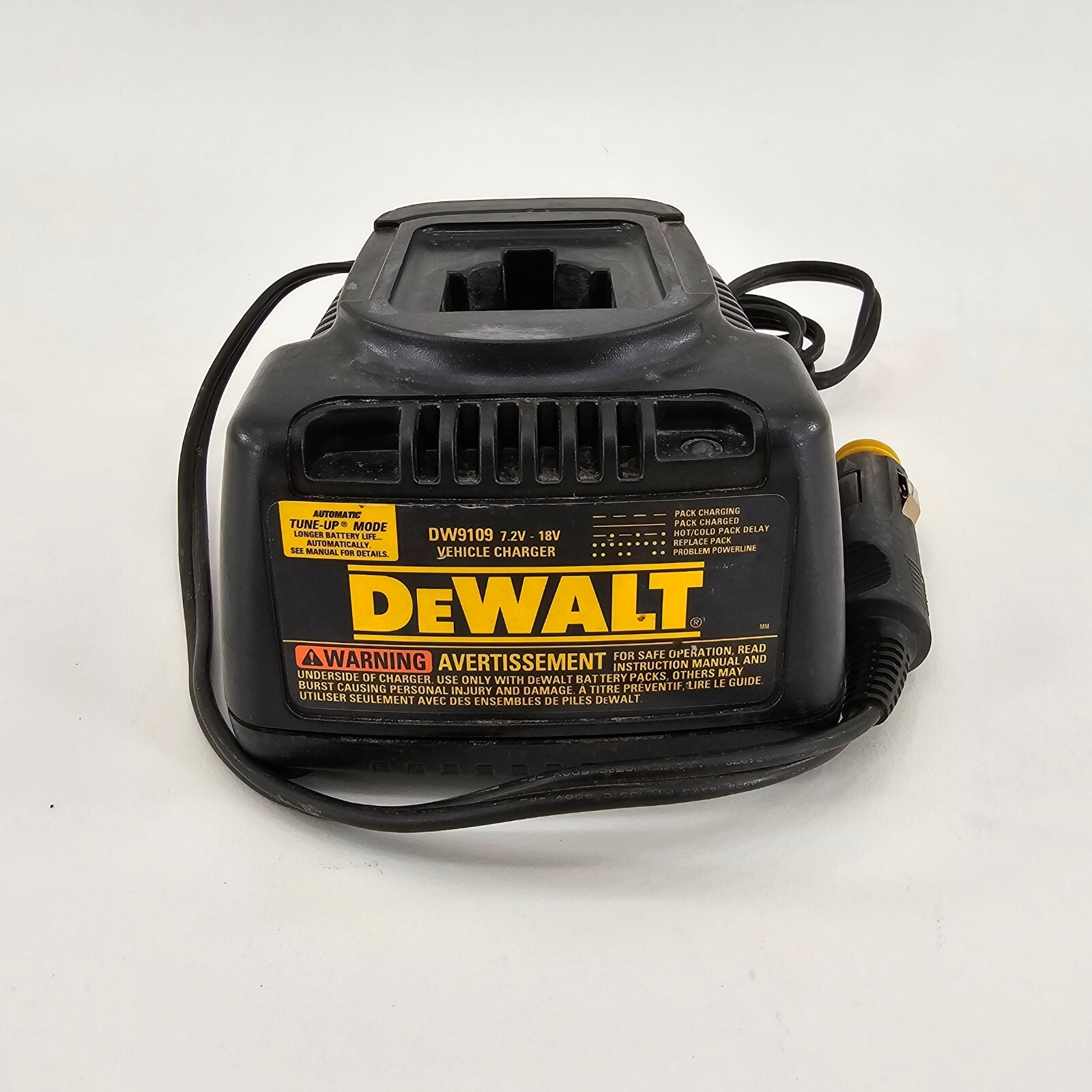 DEWALT DW9109 7.2V-18V Vehicle Charger (12V Plug) NiCd NiMH