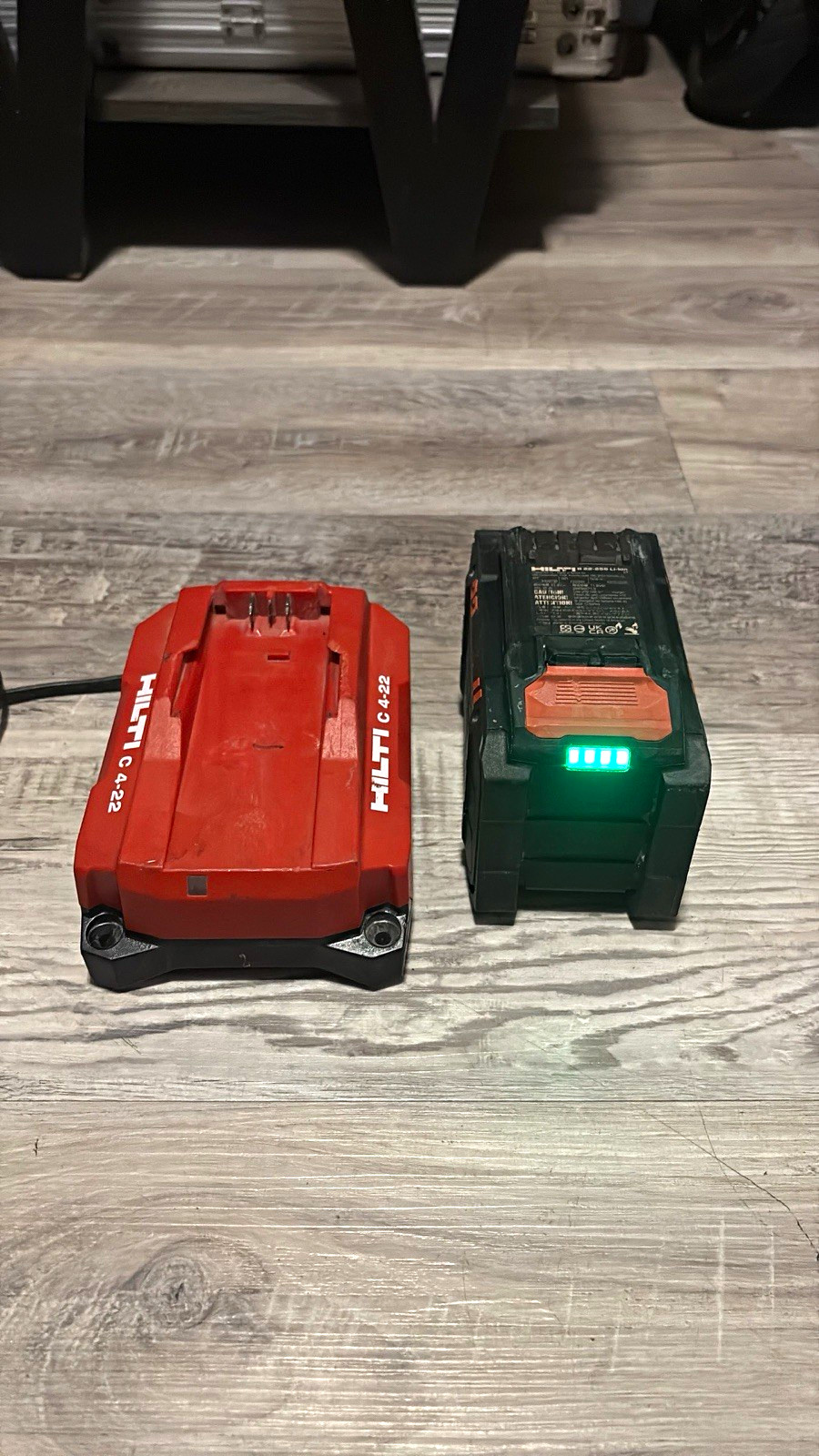 Hilti C 4-22 Charger w/ B 22-255 Li-Ion Battery Included 21.6V Red